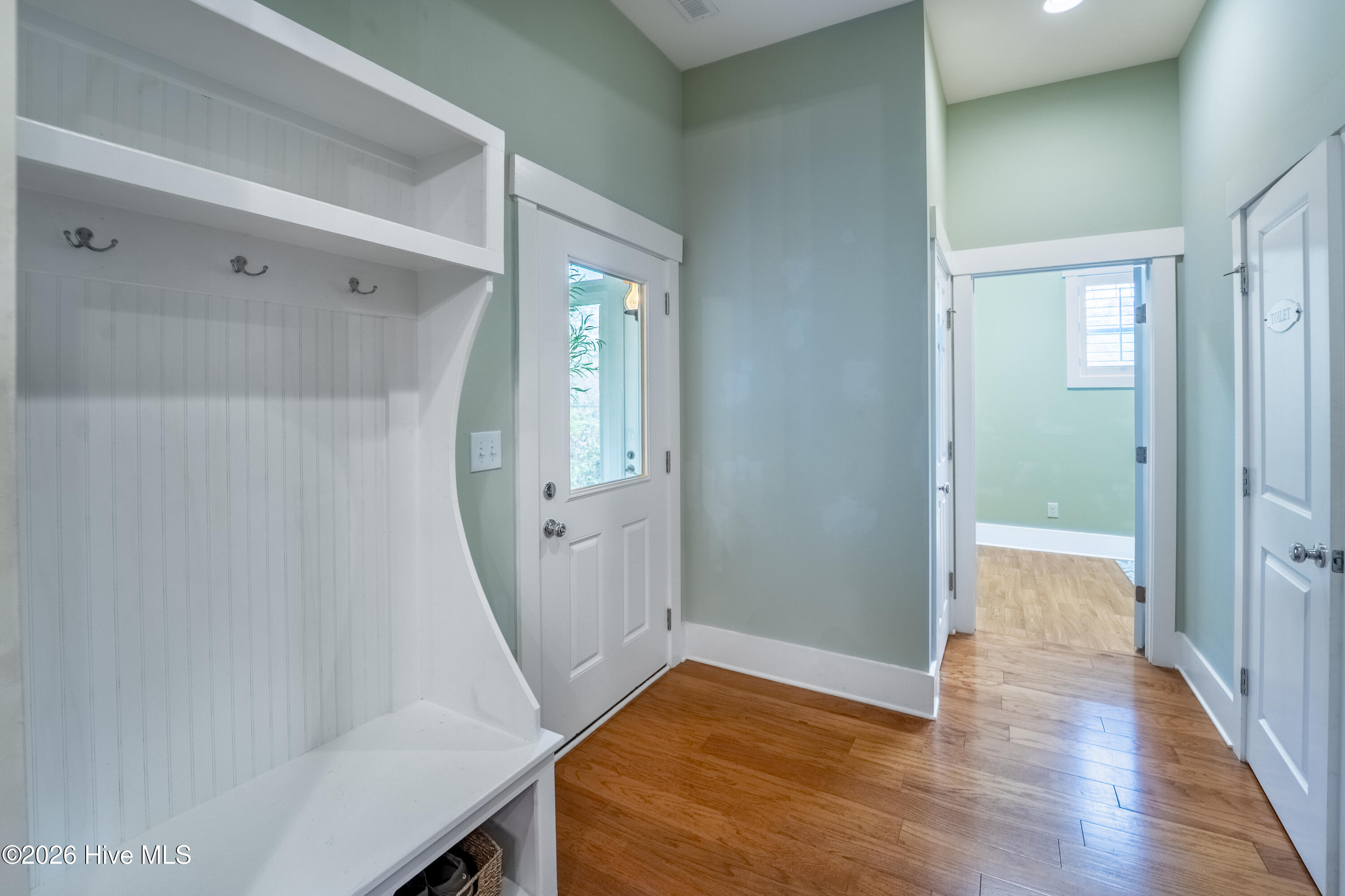 100564724 | Photo 21