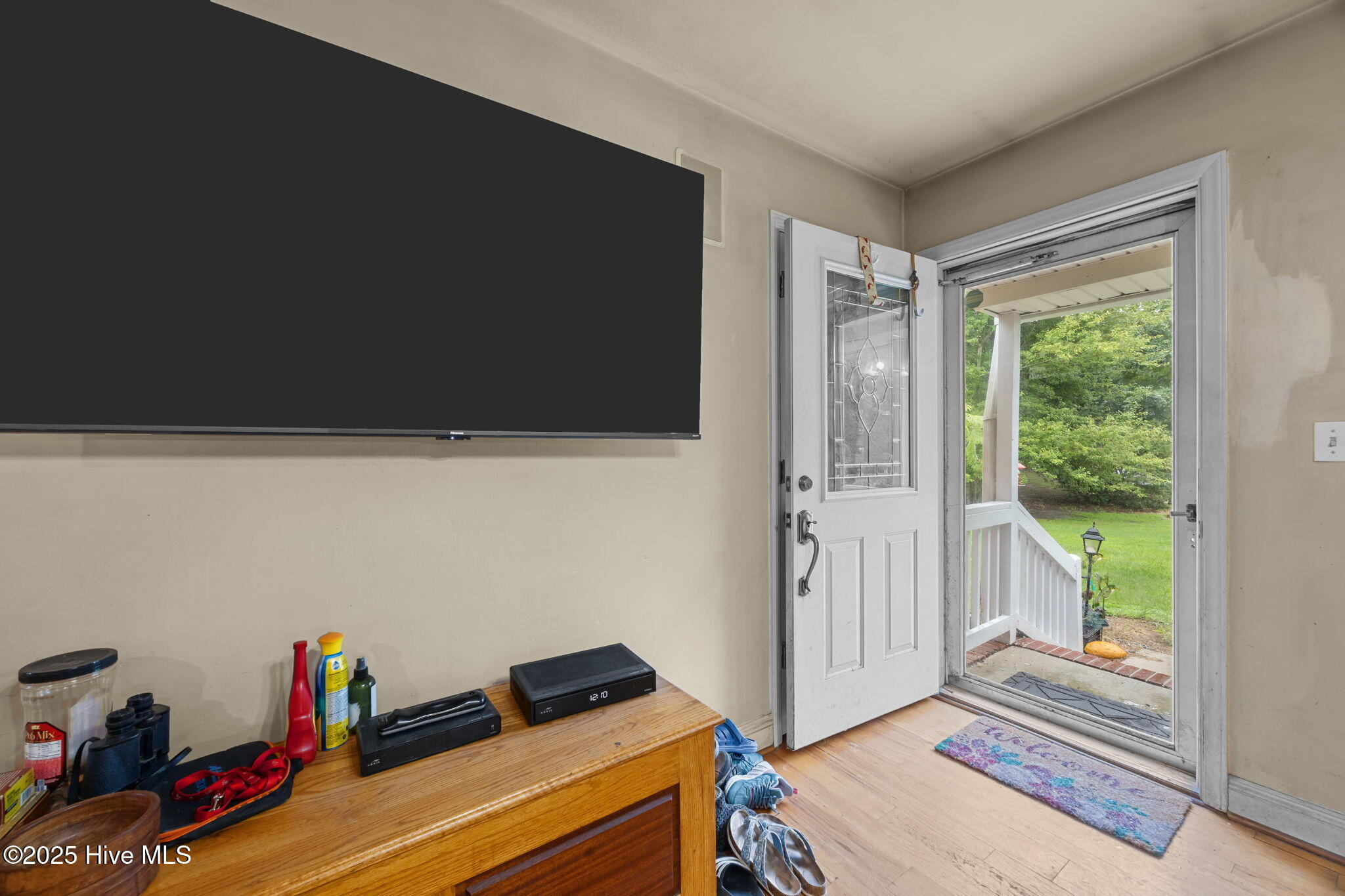 100566802 | Photo 23