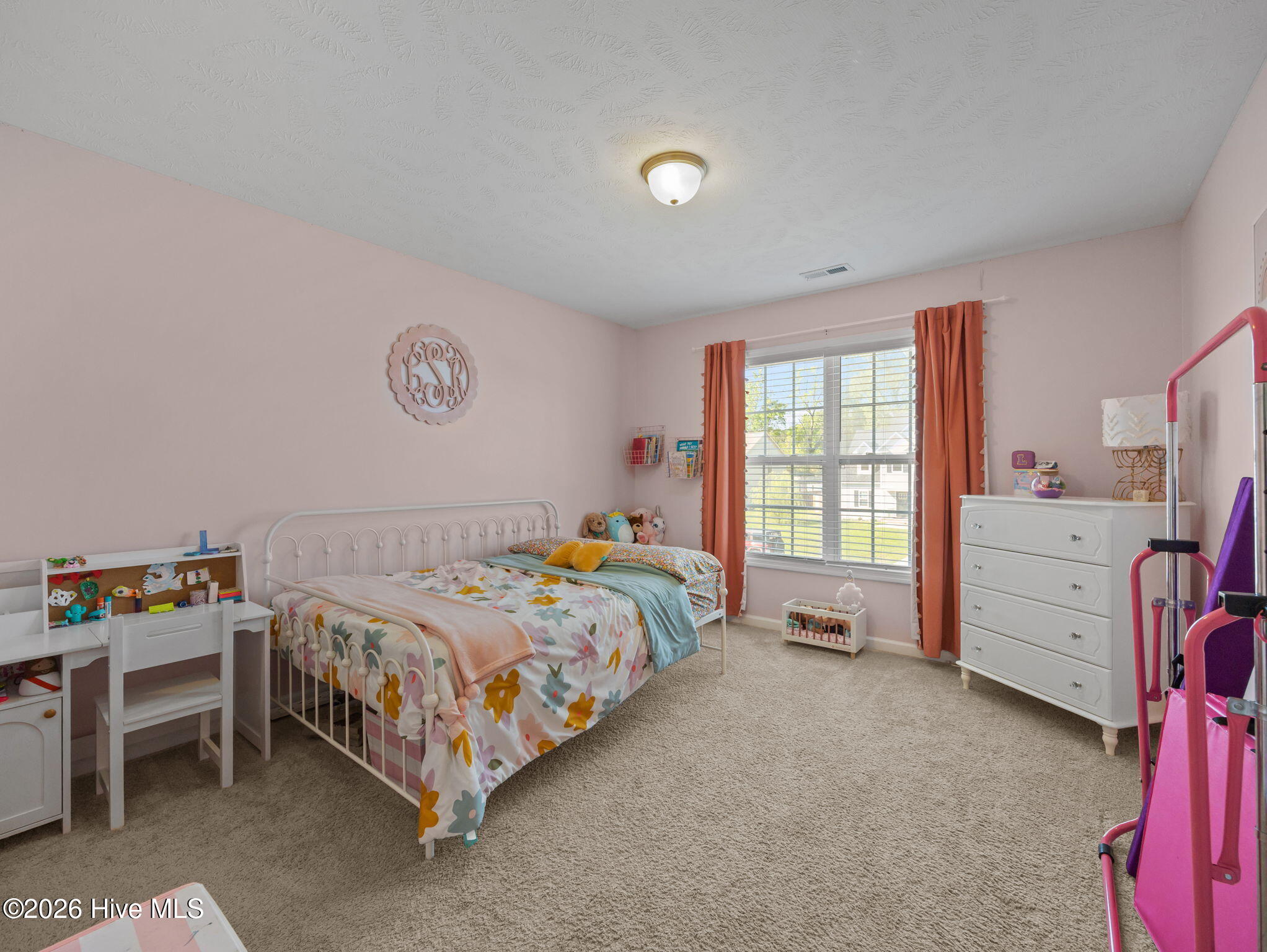 100566701 | Photo 27