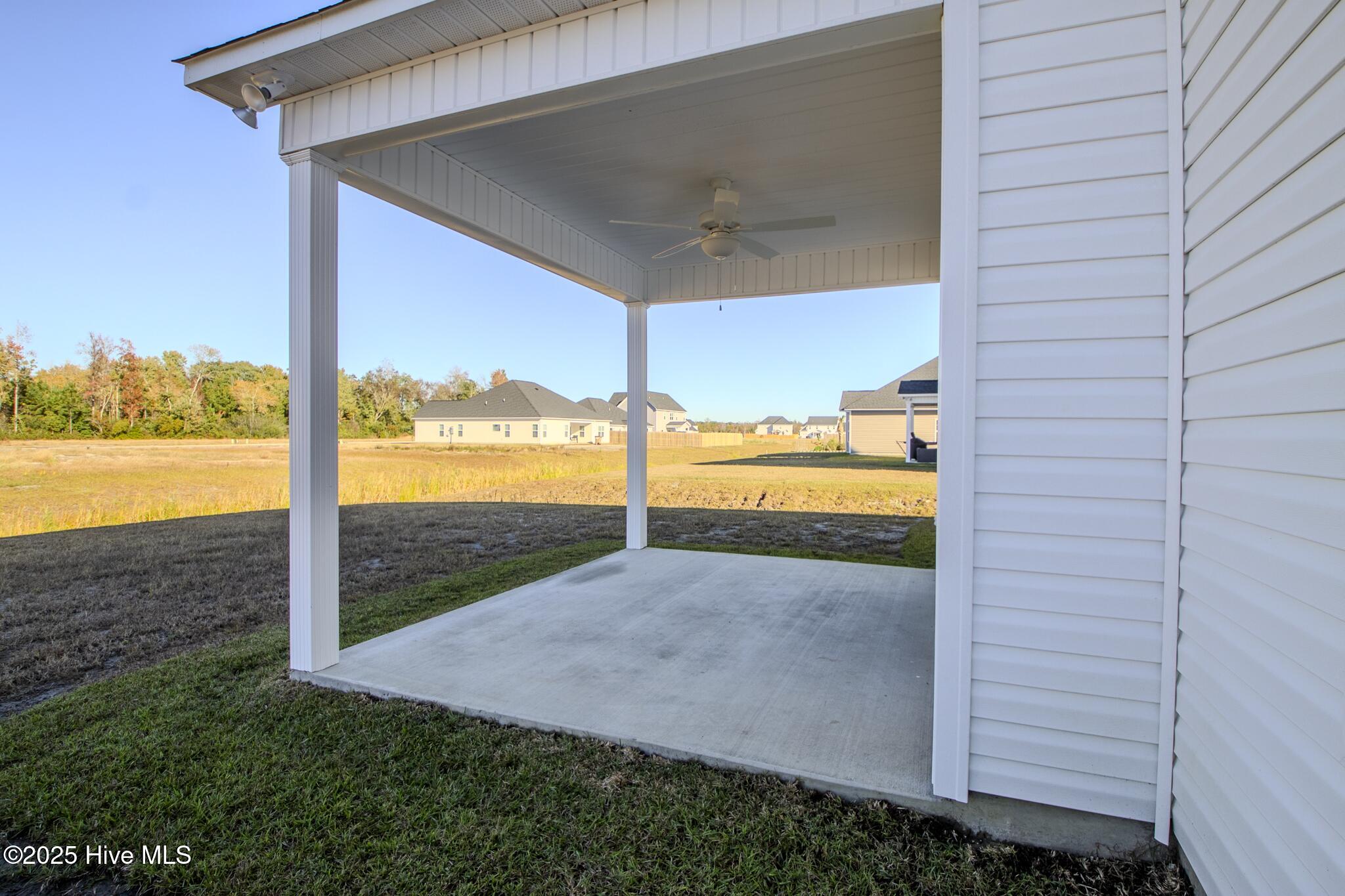 100488921 | Photo 30