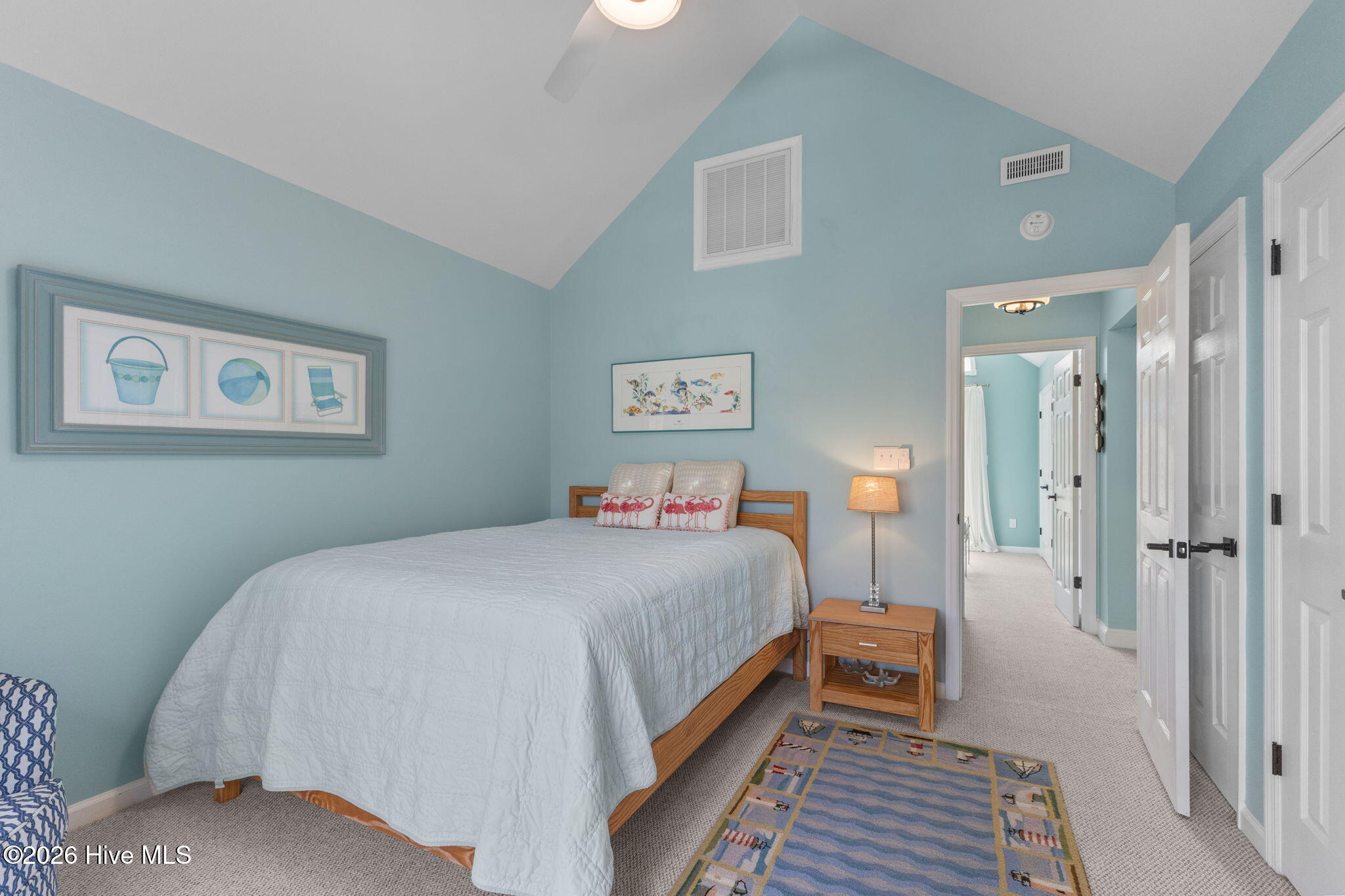 100559808 | Photo 16