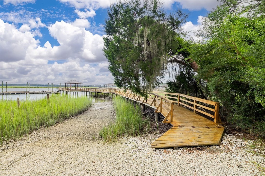Dock walkway