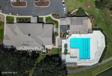 100510807 | Photo 69