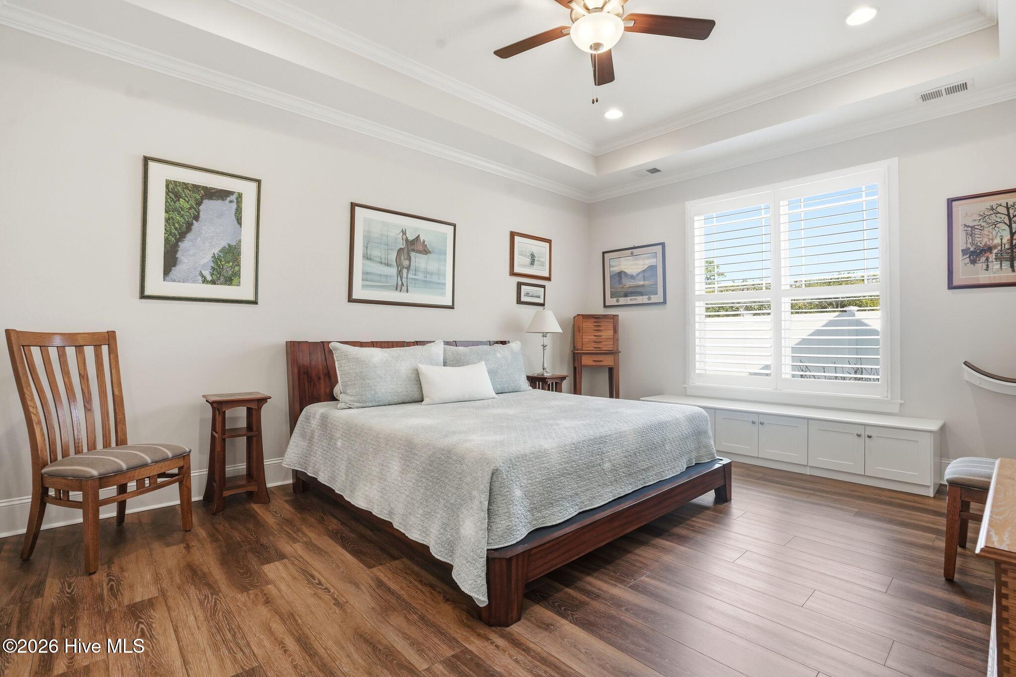 100559439 | Photo 47