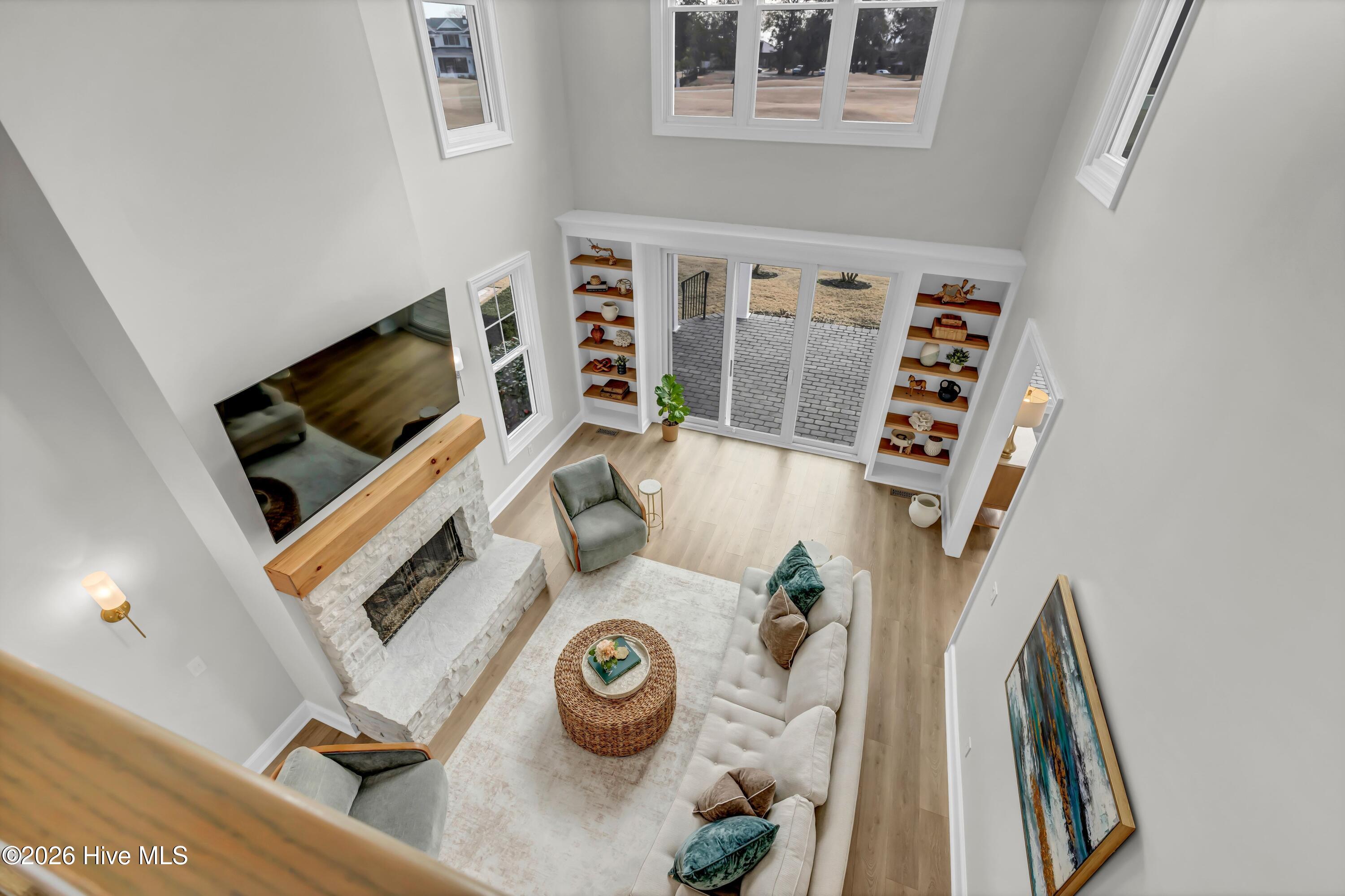 100552340 | Photo 37