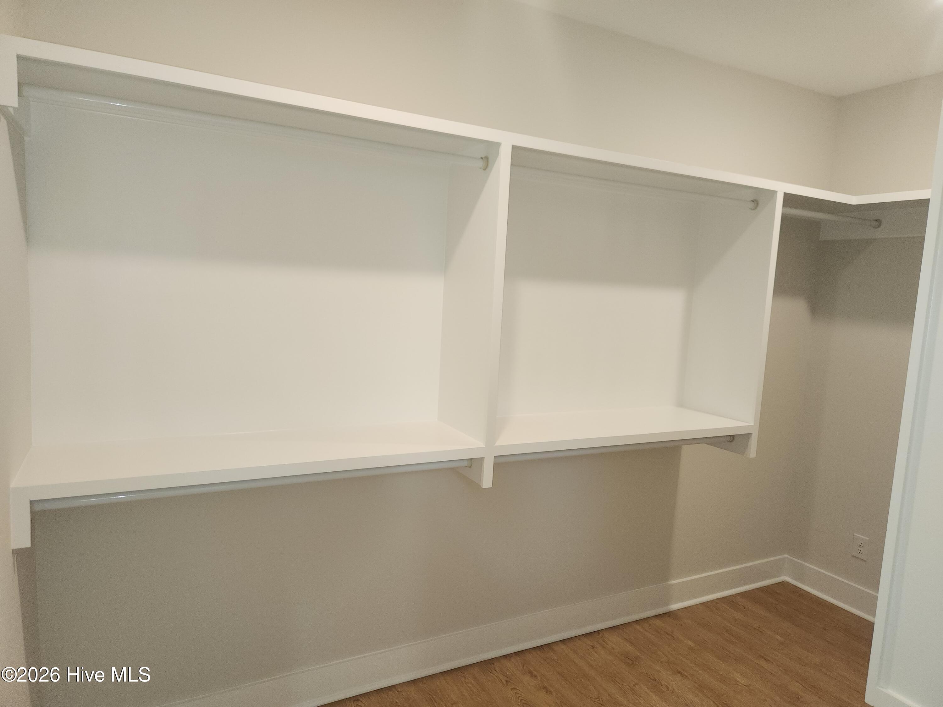 100545899 | Photo 30