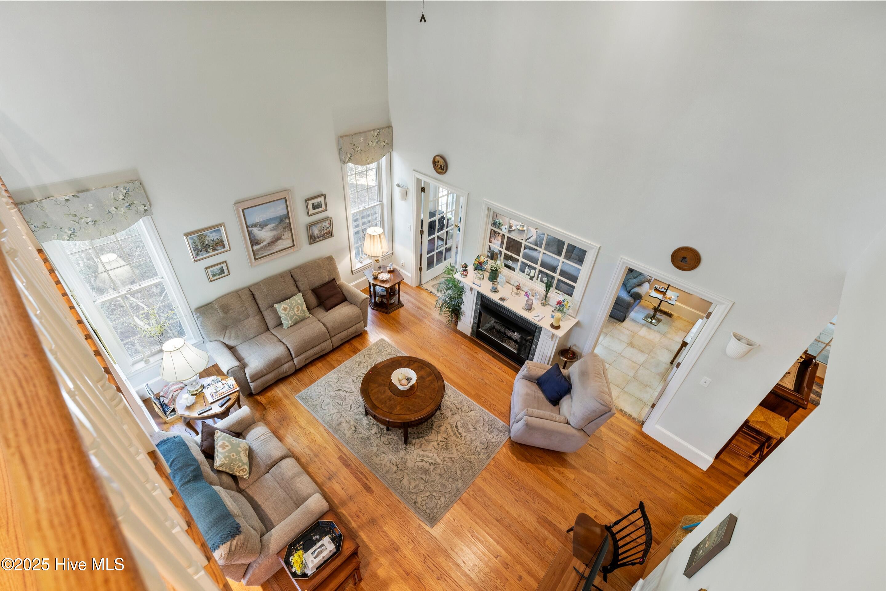 100536994 | Photo 35