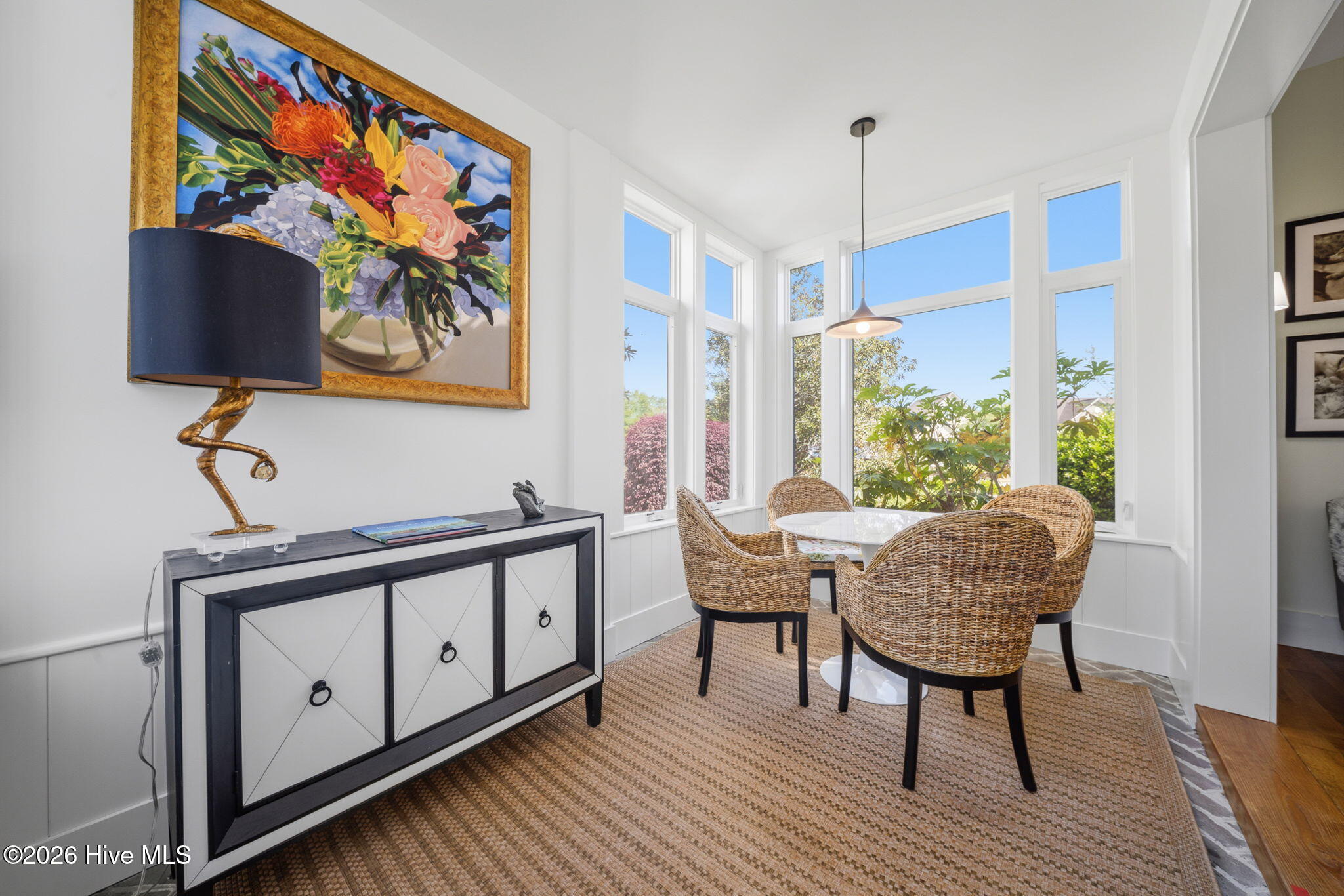 100568047 | Photo 13