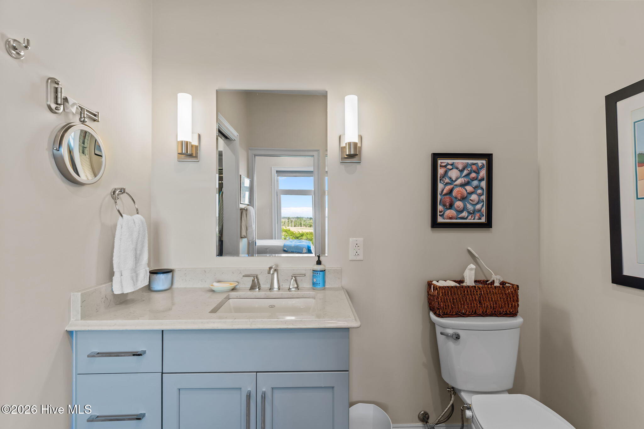 100565283 | Photo 28