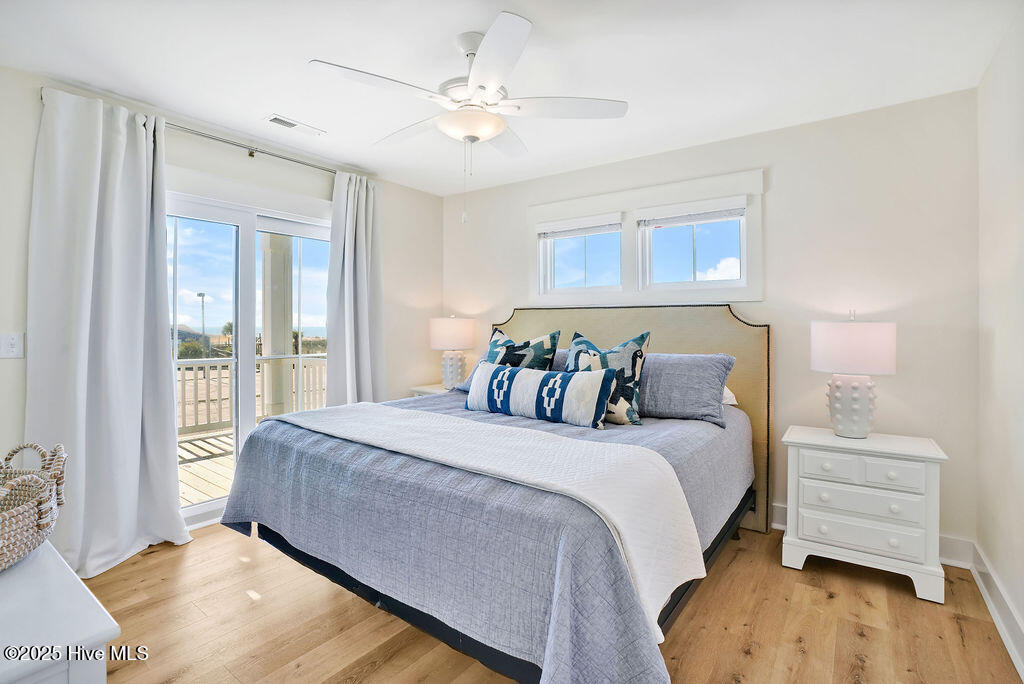 100541995 | Photo 16