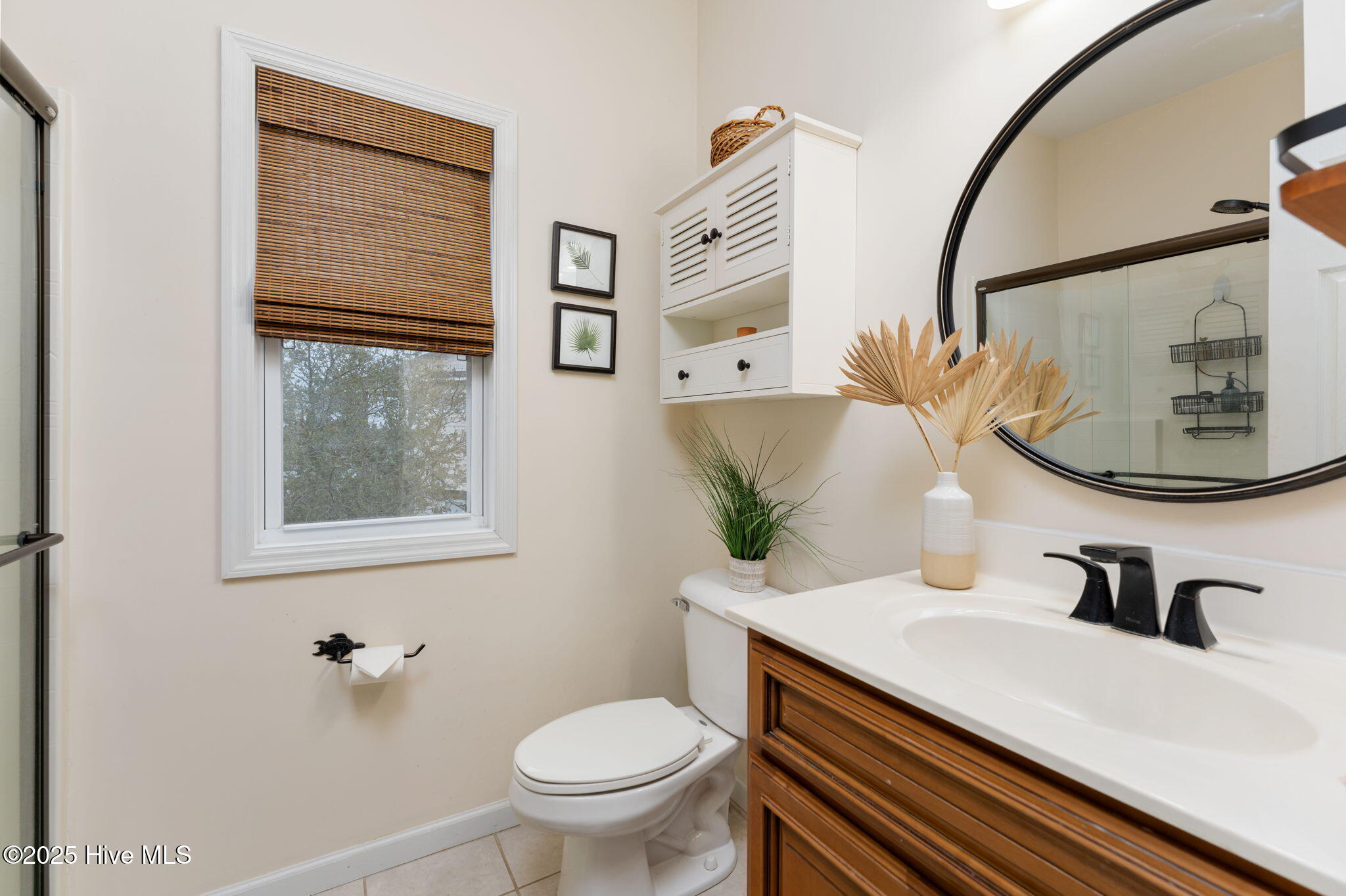 100488869 | Photo 20