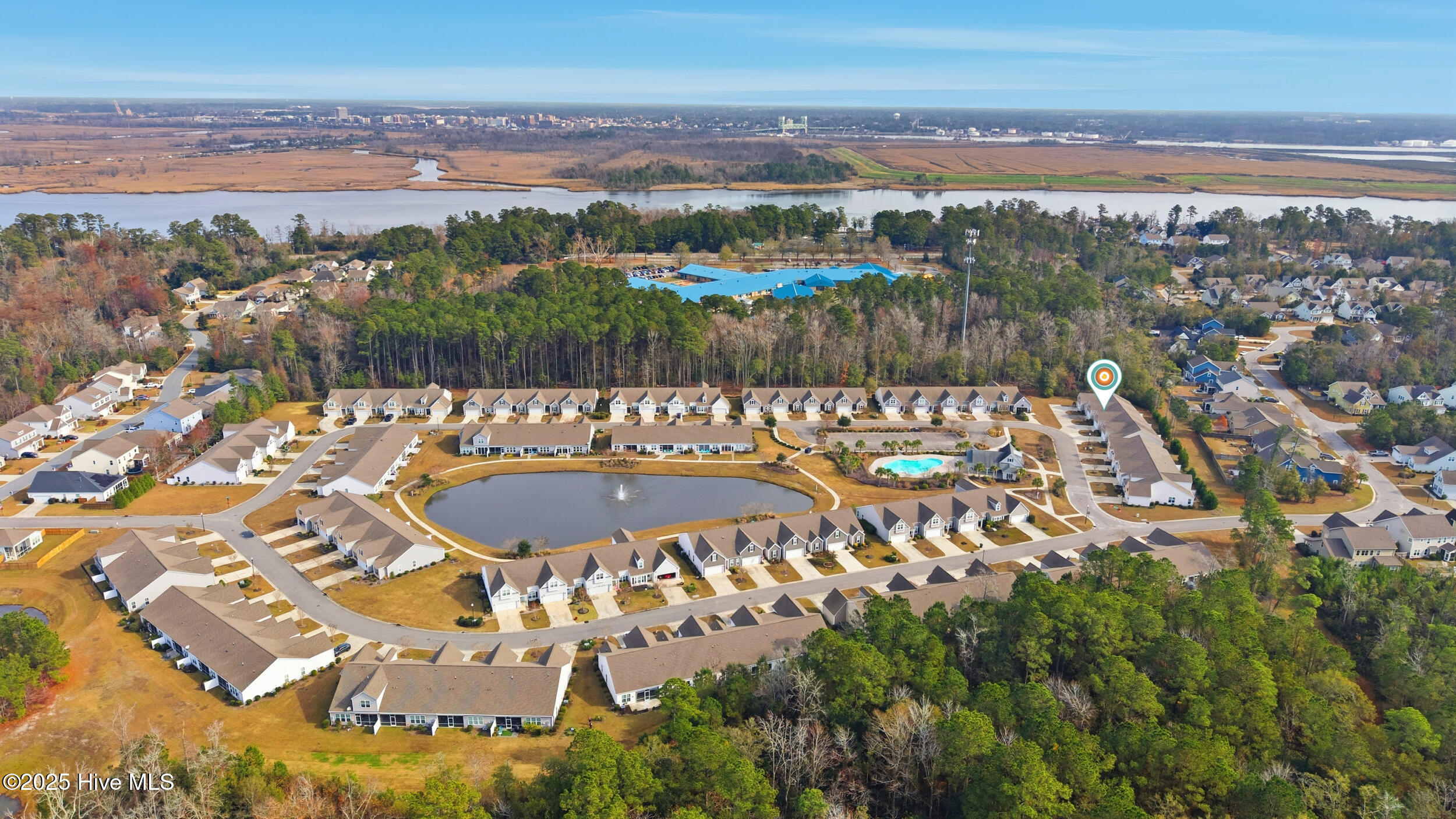 100547034 | Photo 30