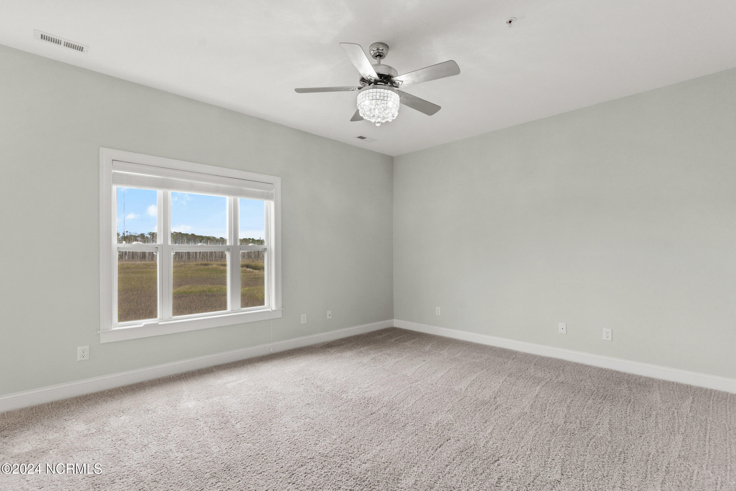 100552066 | Photo 18