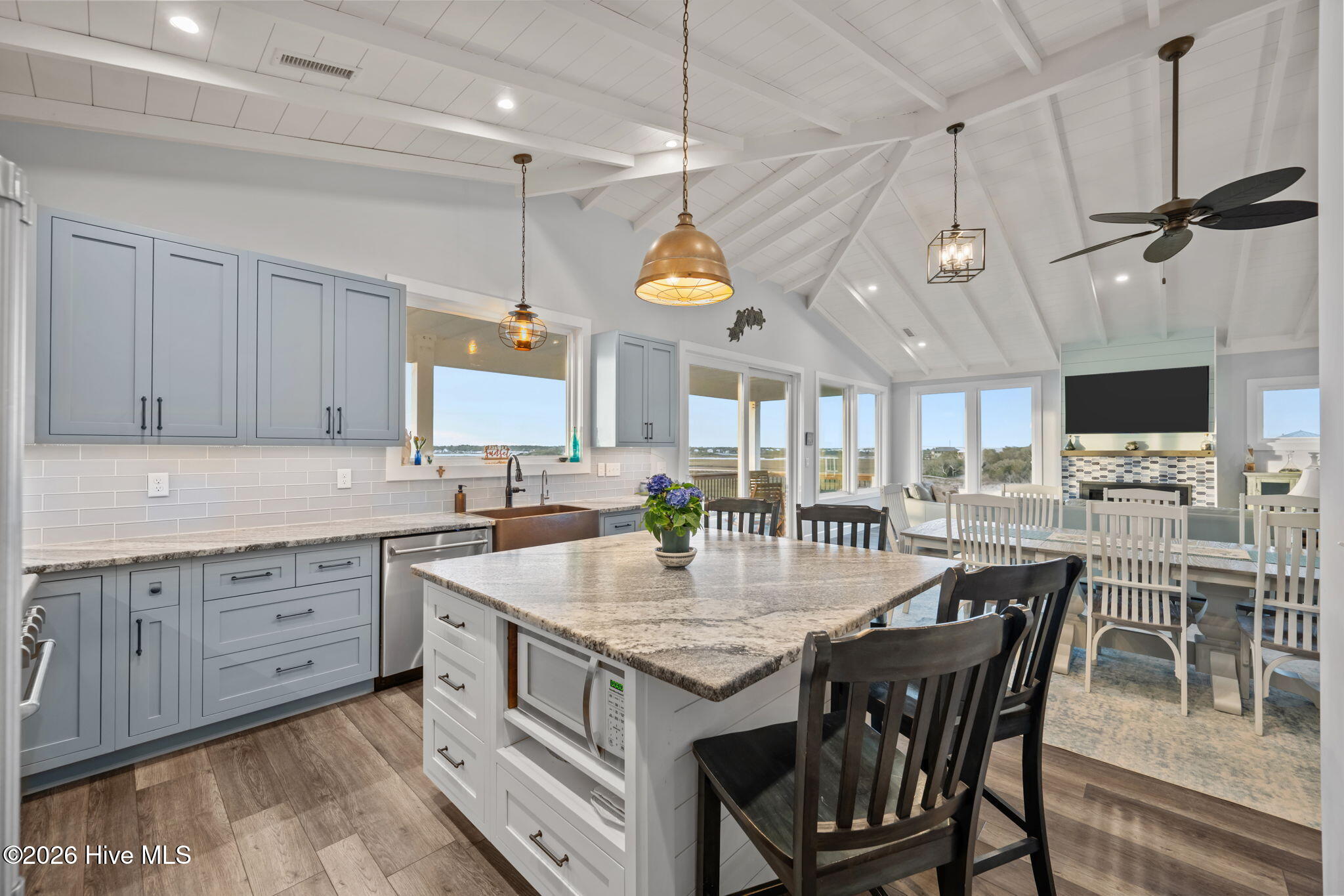 1207 S Topsail Drive, Surf City, NC, 28445