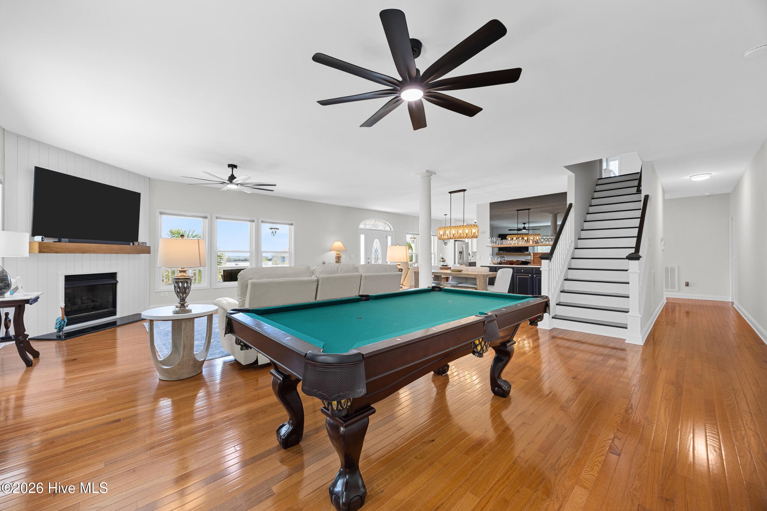 100567542 | Photo 27