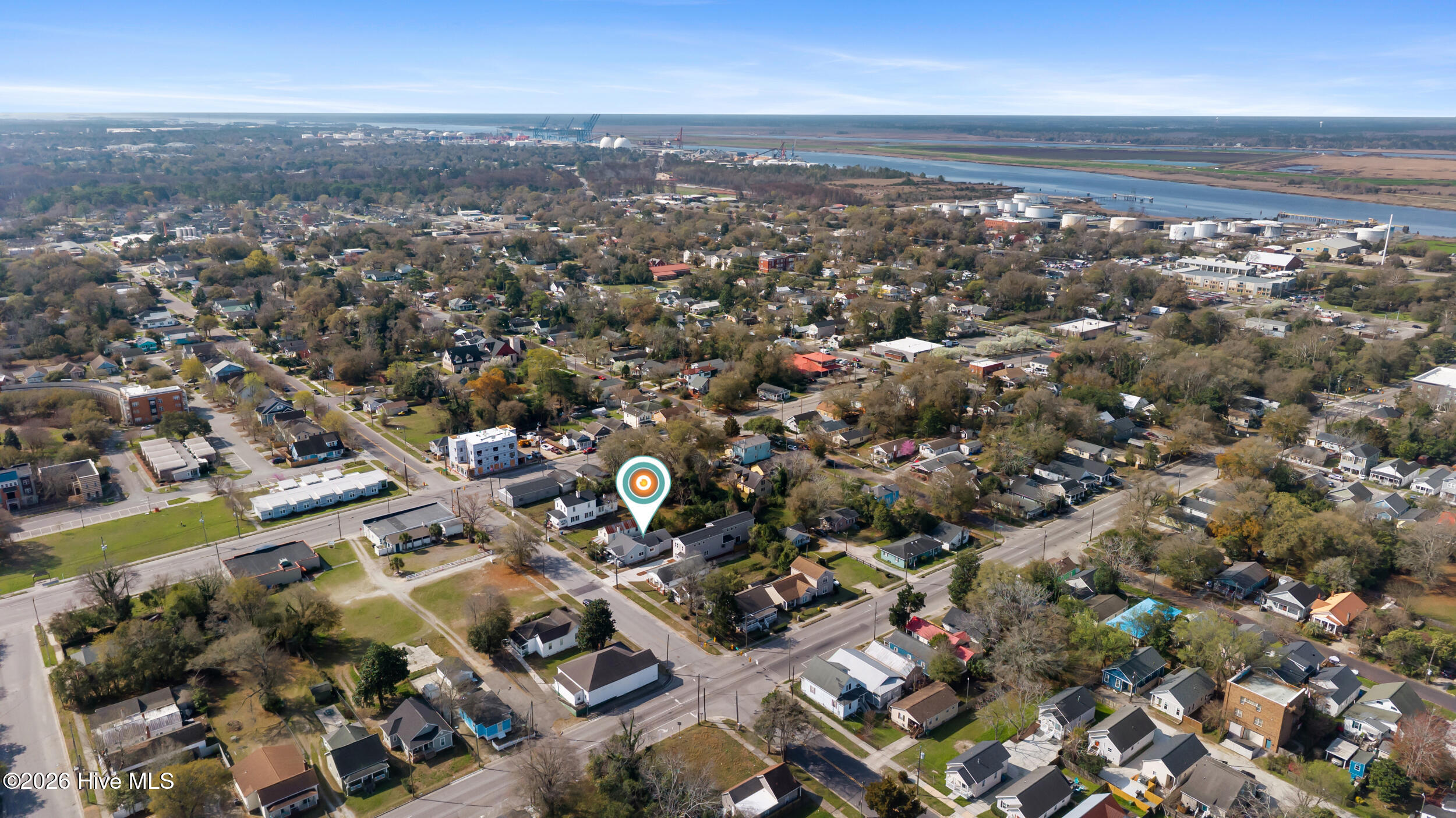 100561593 | Photo 32