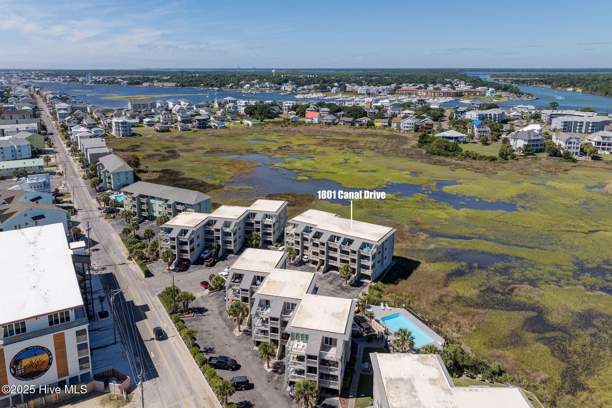 100531579 | Photo 36