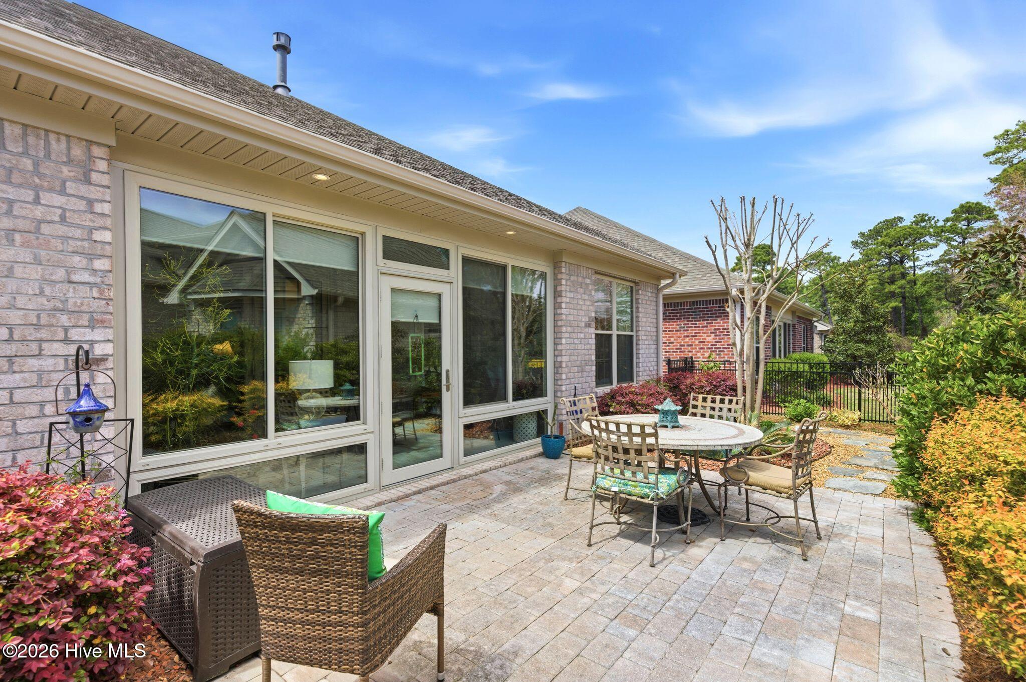 100564564 | Photo 44