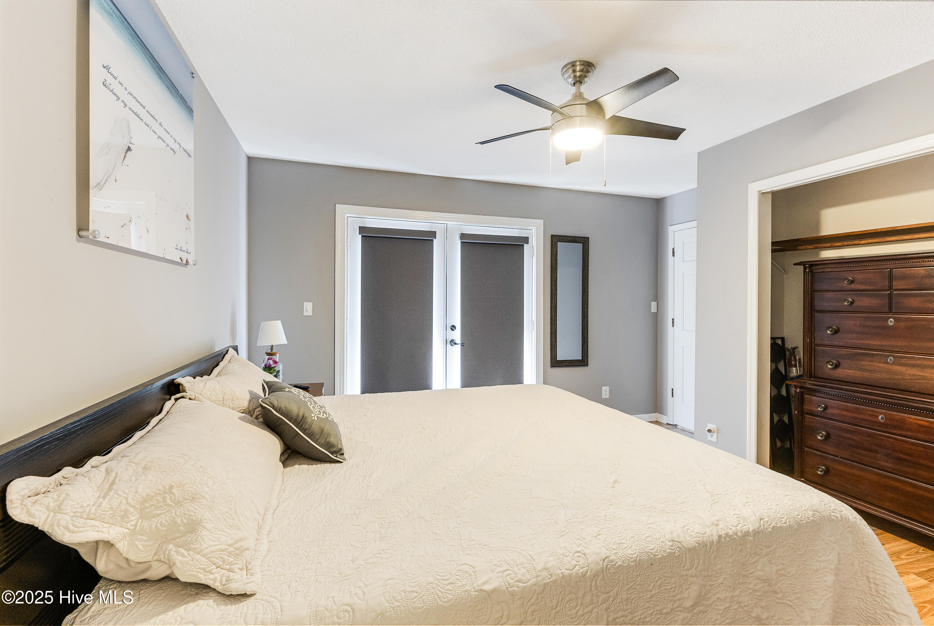 100536488 | Photo 18