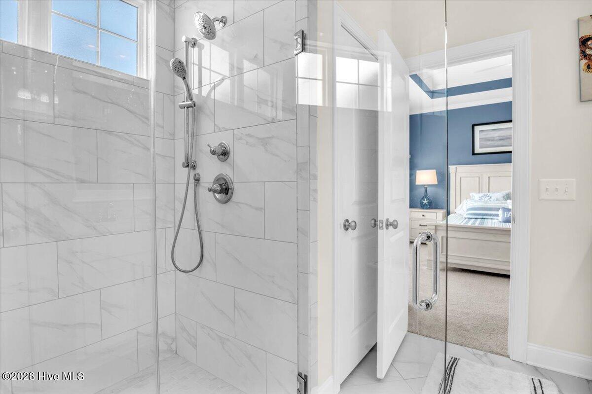 100556210 | Photo 29