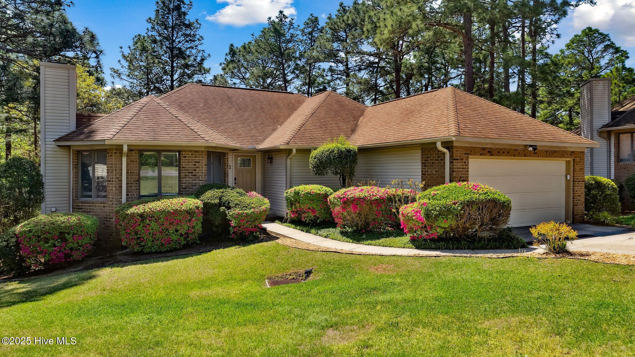 Homes for sale in West End, NC | 107 Pinnacle Ct, West End, NC 27376 | MLS# 100551587