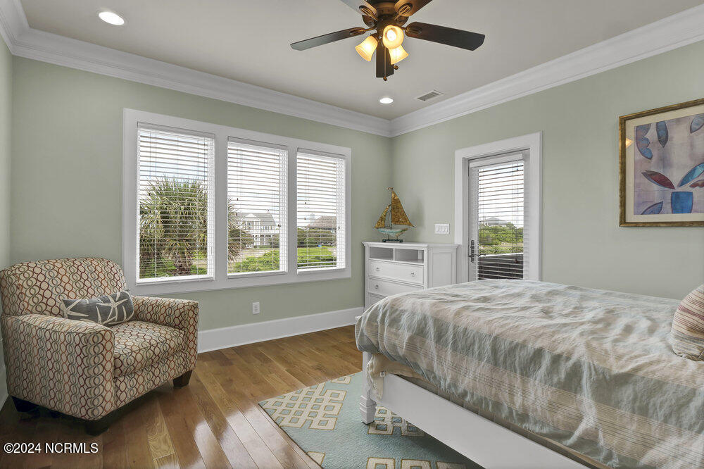 100498351 | Photo 29