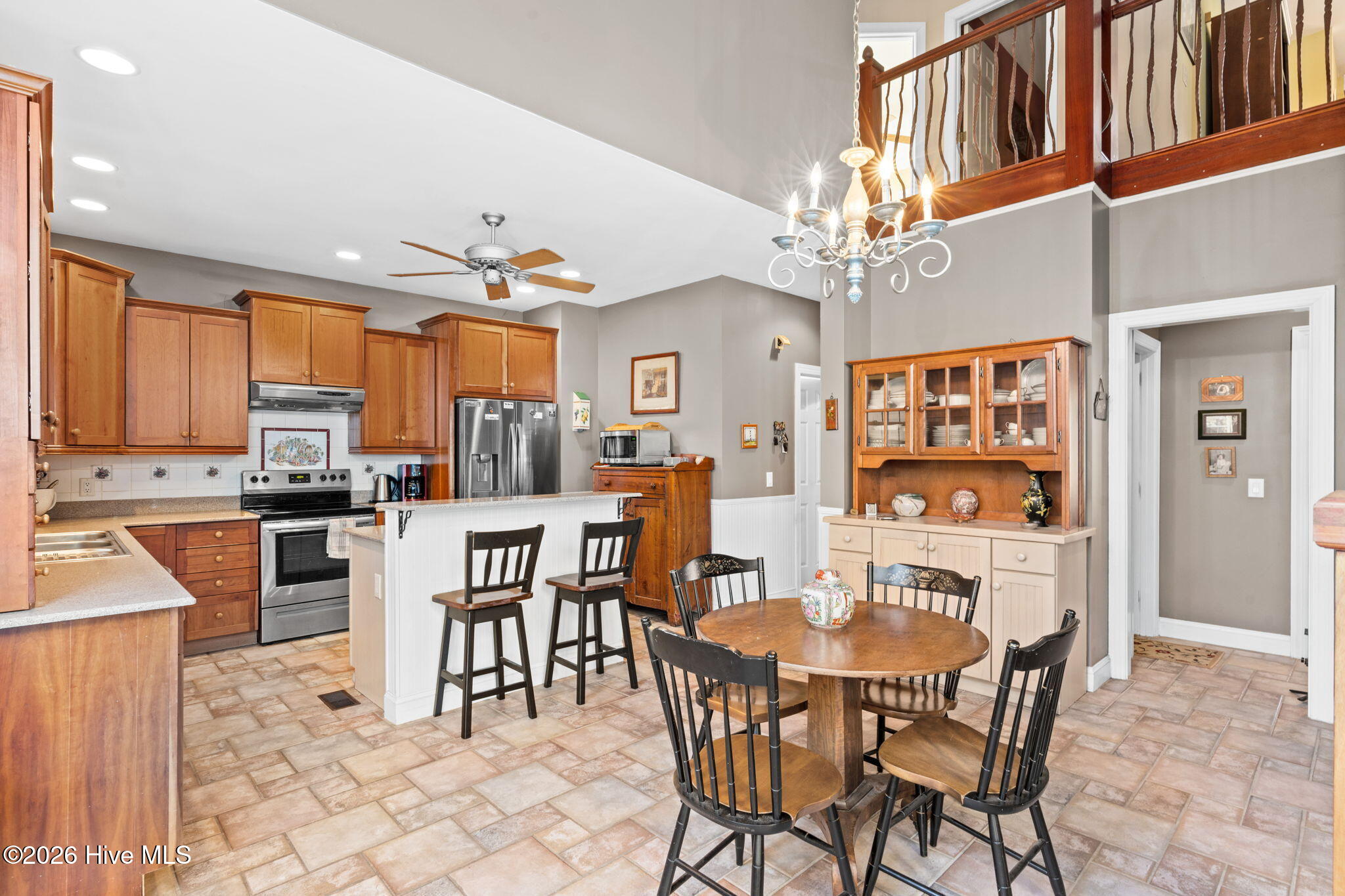 100553599 | Photo 27