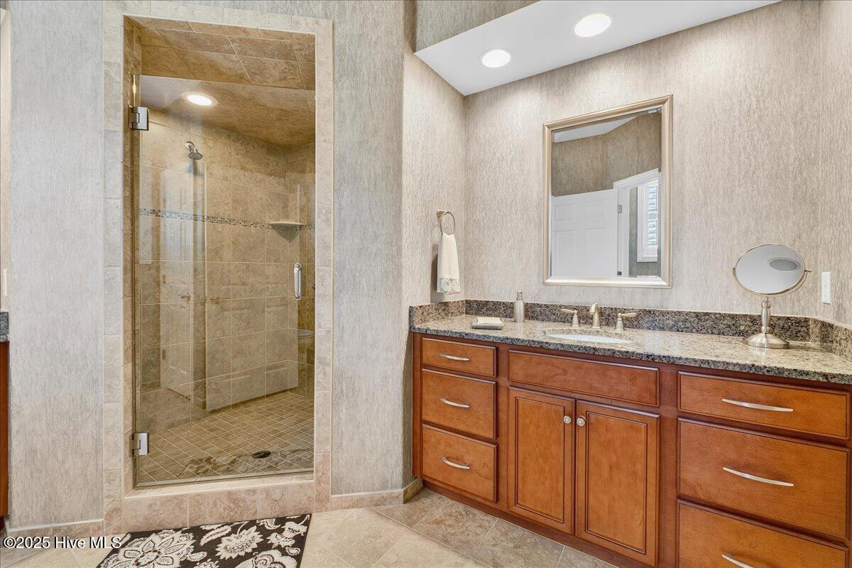 100534521 | Photo 23