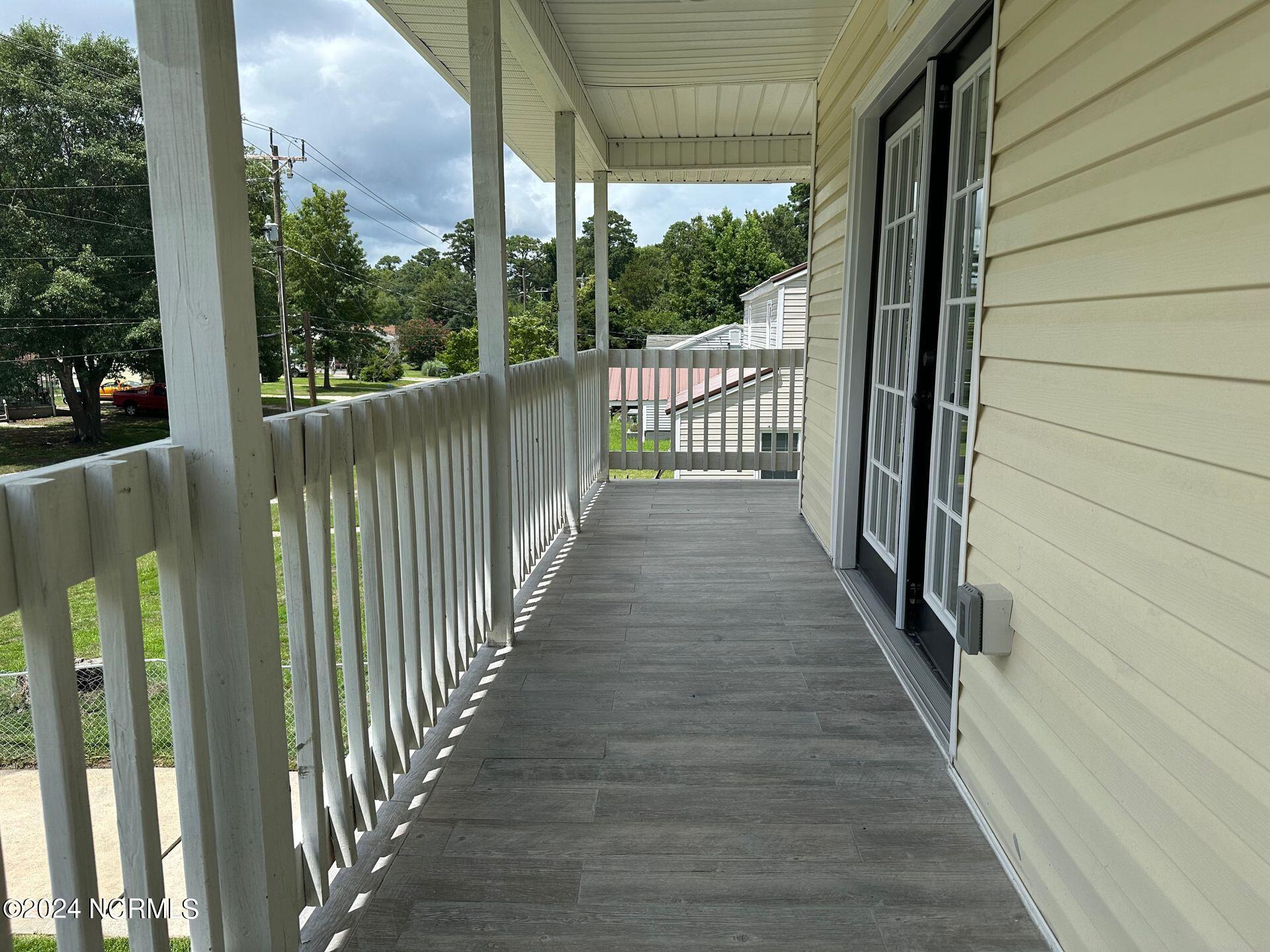 100545628 | Photo 34