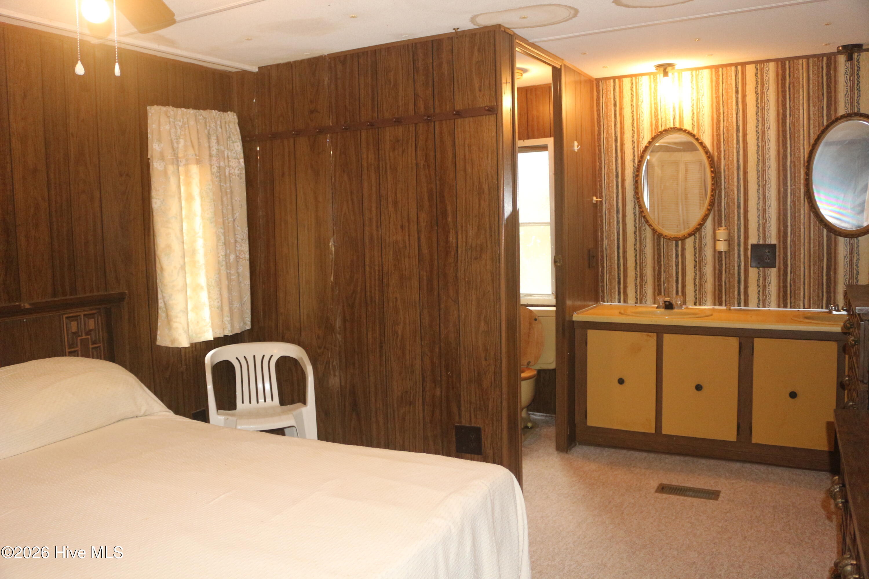 100565250 | Photo 12