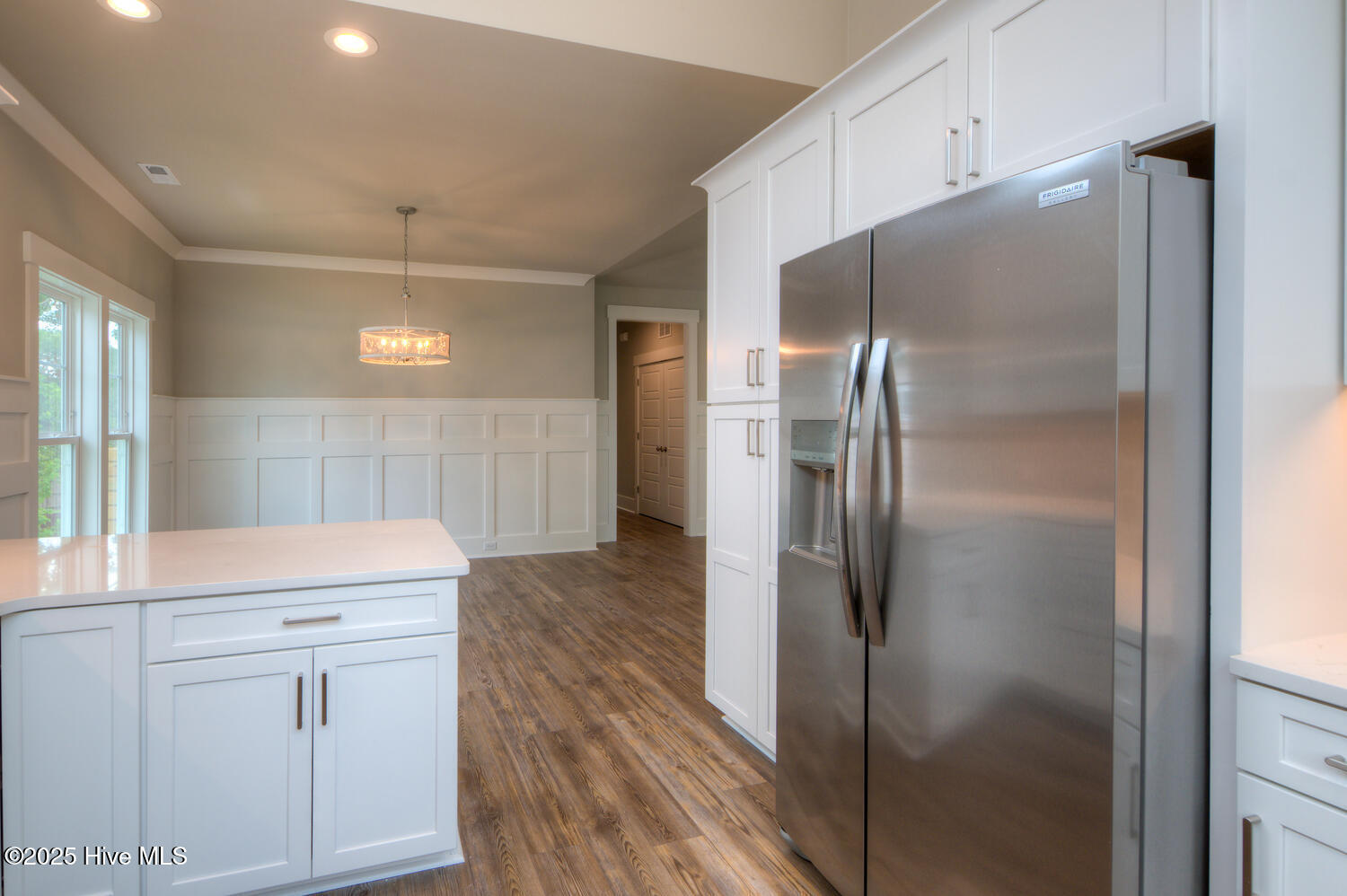 100502884 | Photo 34