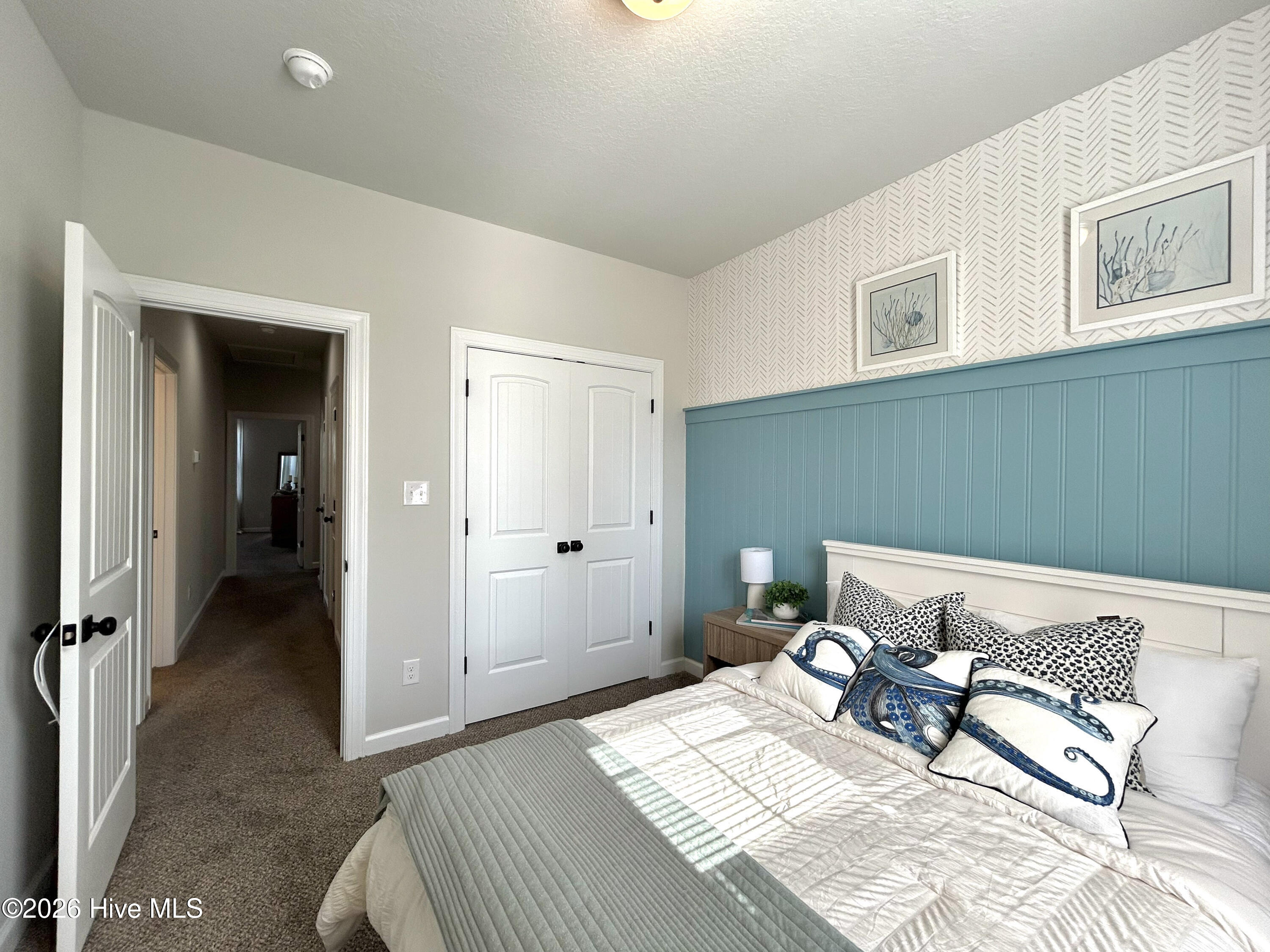 100553295 | Photo 30