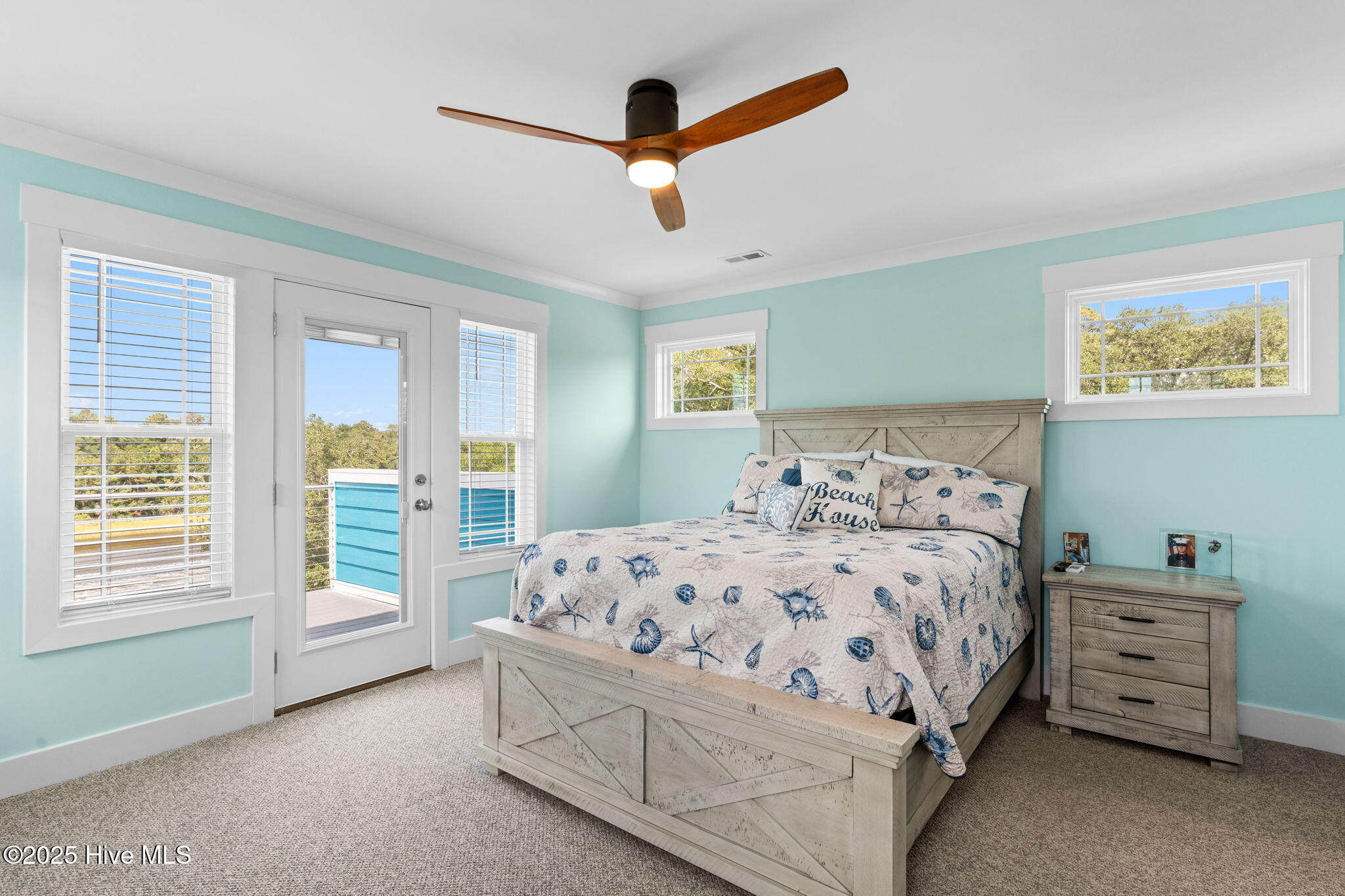 100527753 | Photo 51