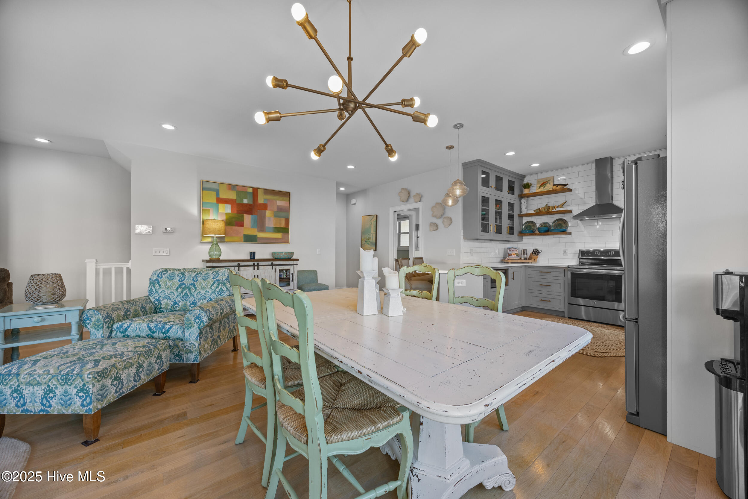 100543159 | Photo 17