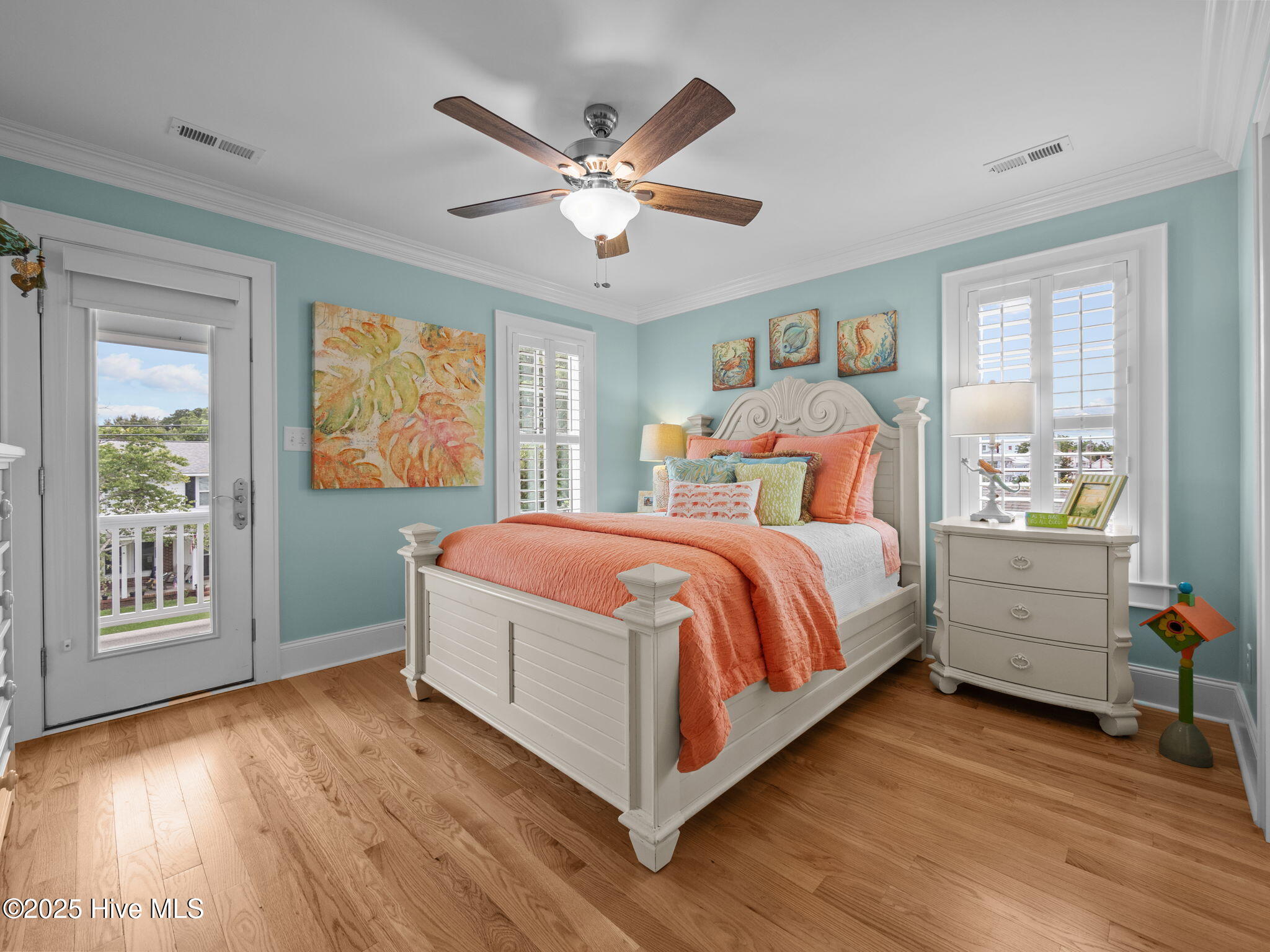 100552316 | Photo 50