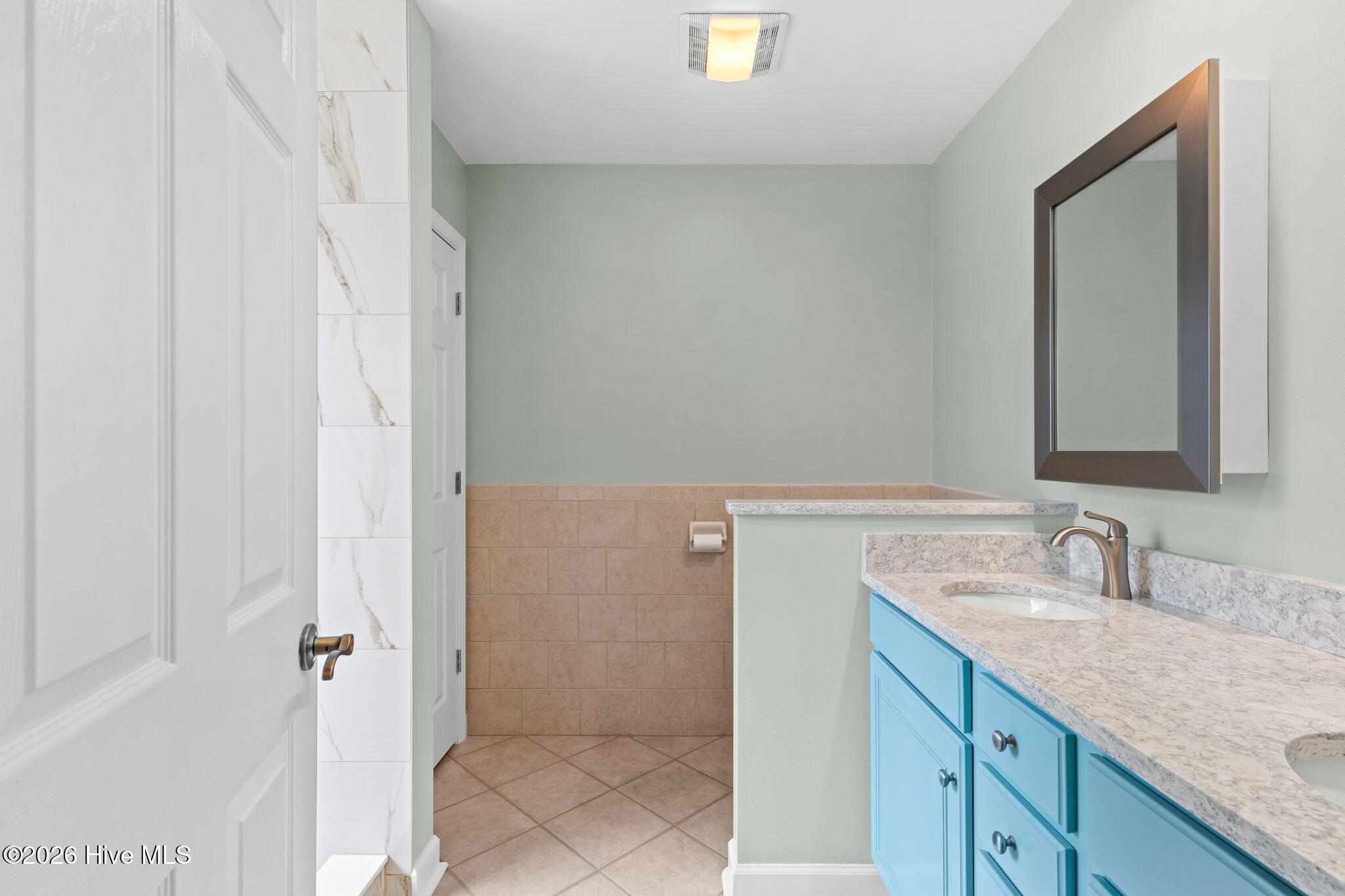 100549581 | Photo 26