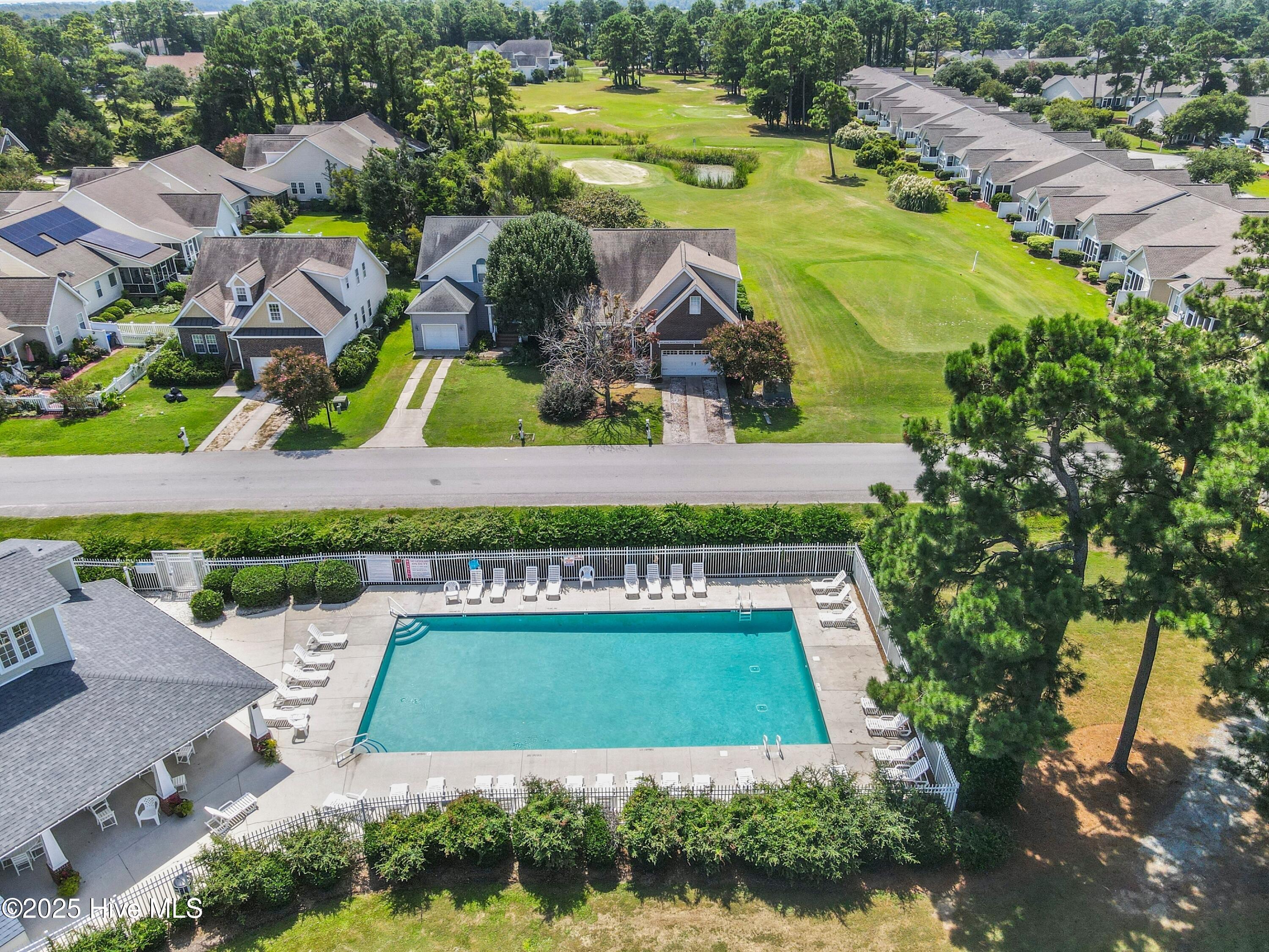 100522609 | Photo 57