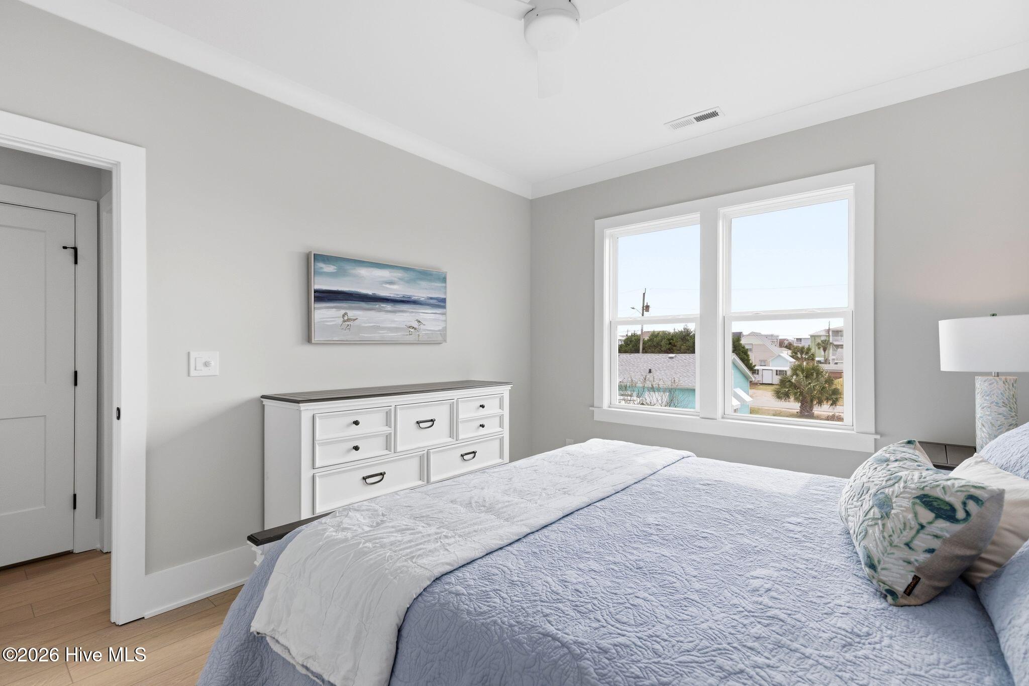 100544880 | Photo 28