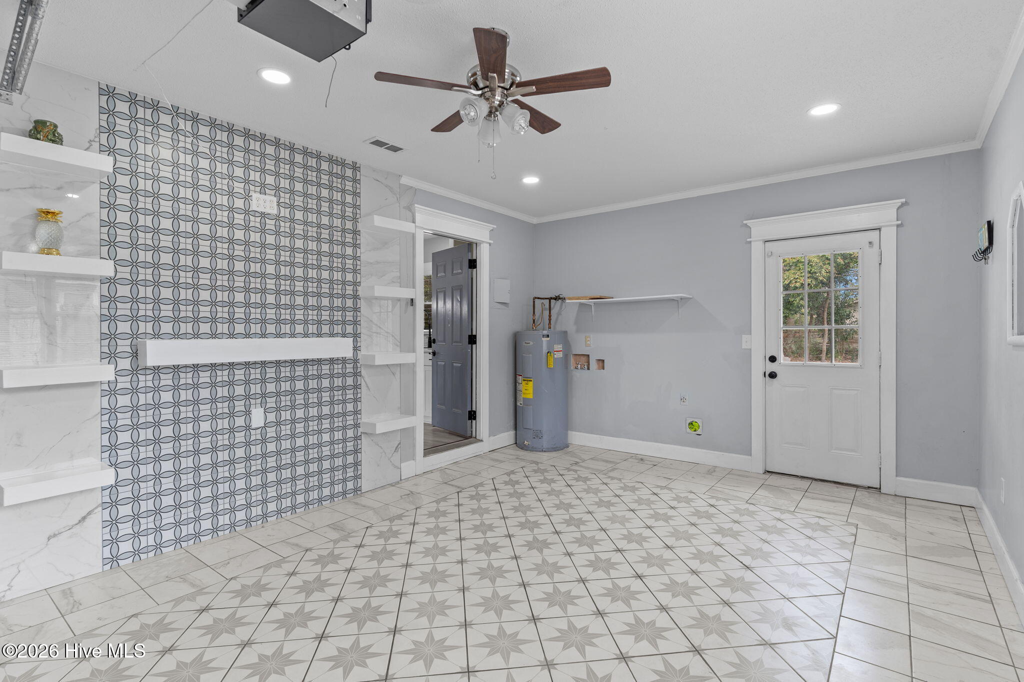 100557122 | Photo 19