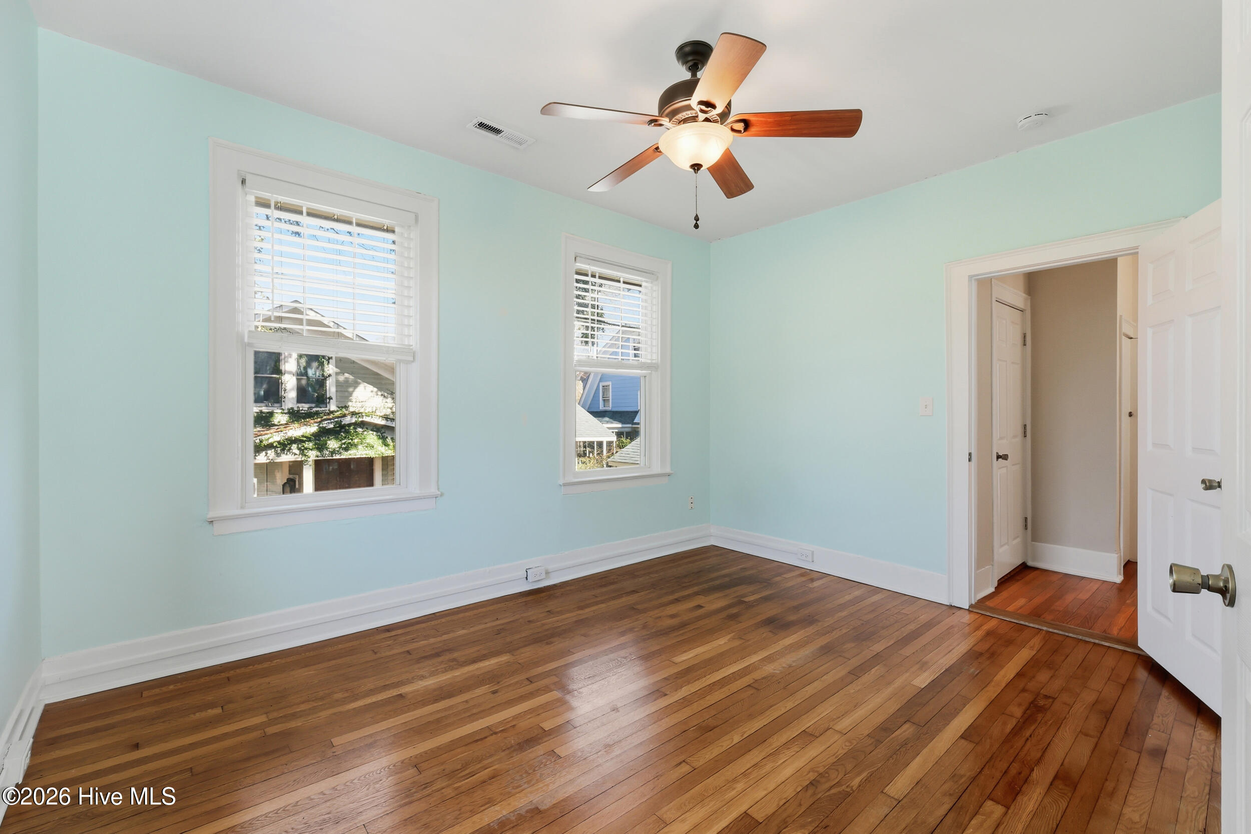 100514178 | Photo 74