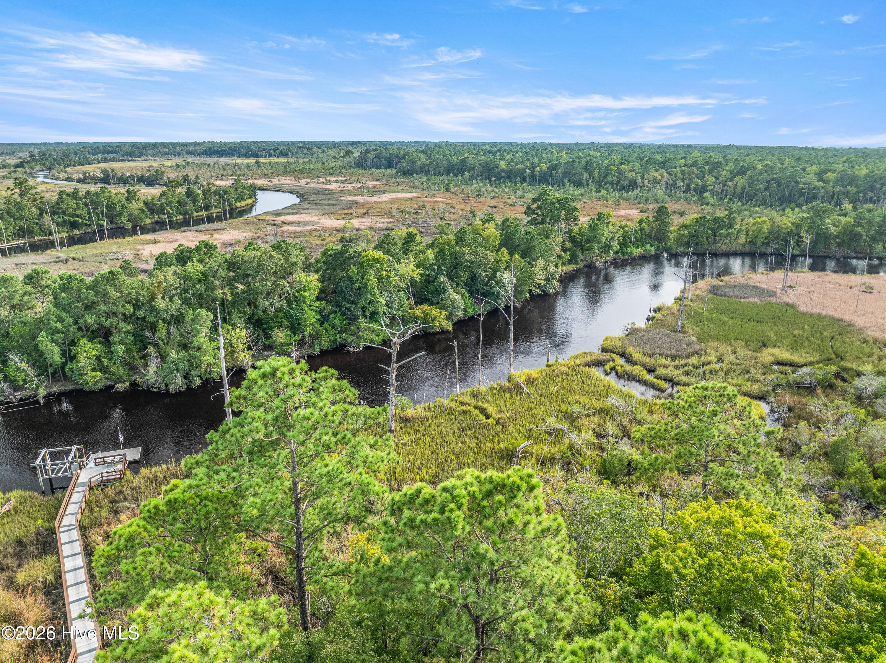 100561670 | Photo 26