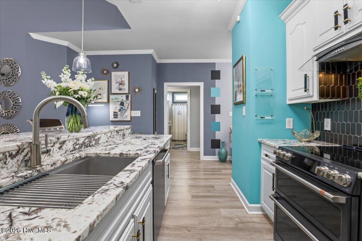 22-104 Oxford Dr-22
