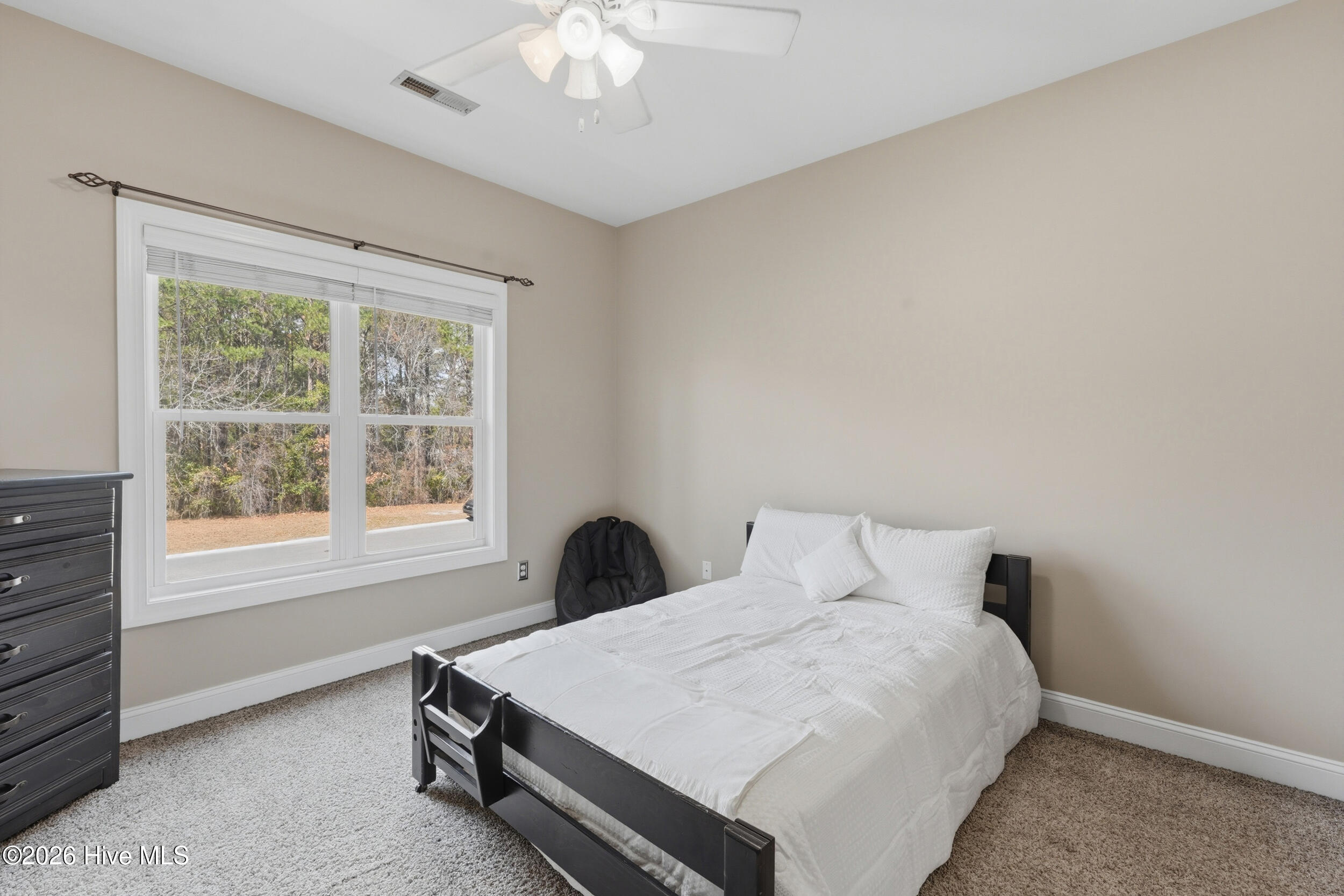 100551970 | Photo 44