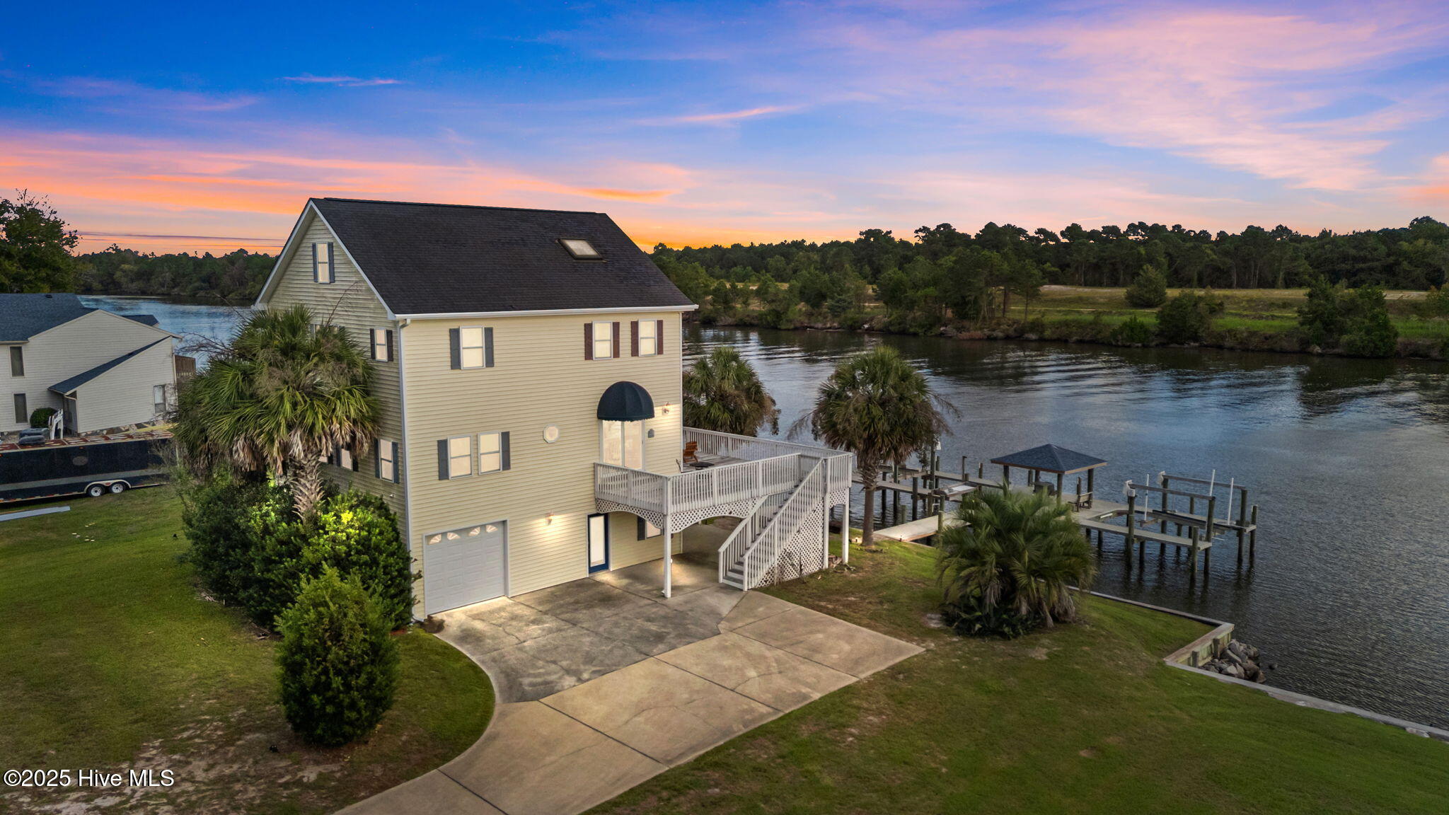 850 Sea Gate Drive,Newport