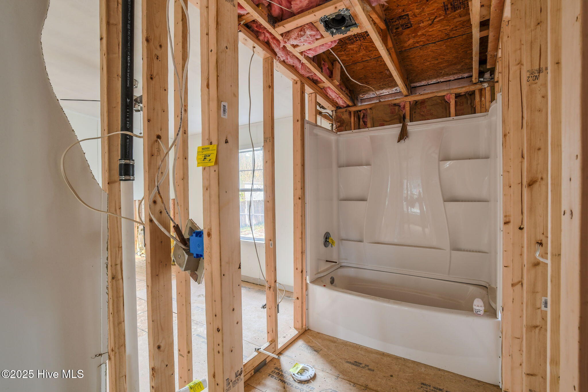 100545513 | Photo 21