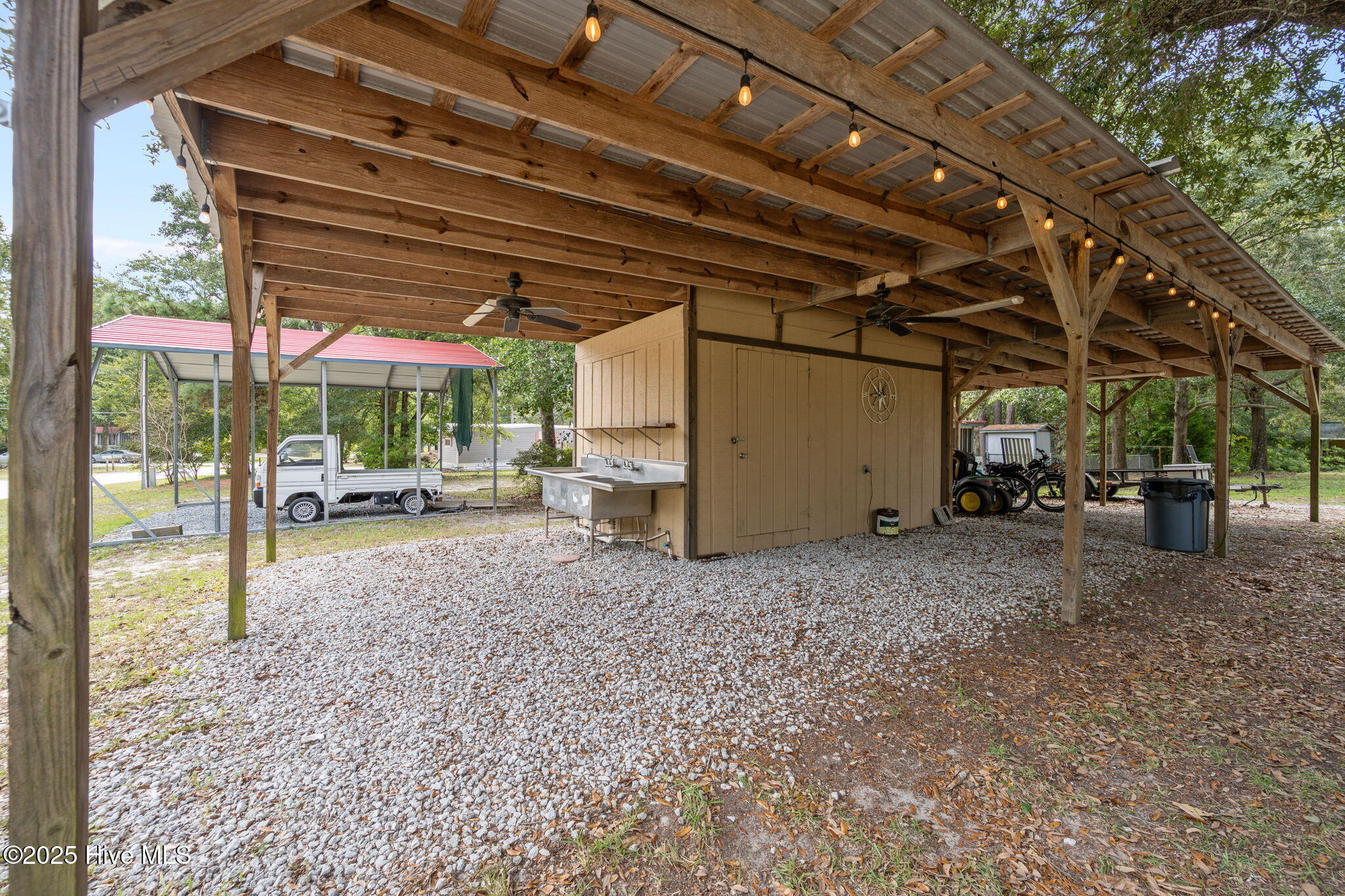 100535152 | Photo 12