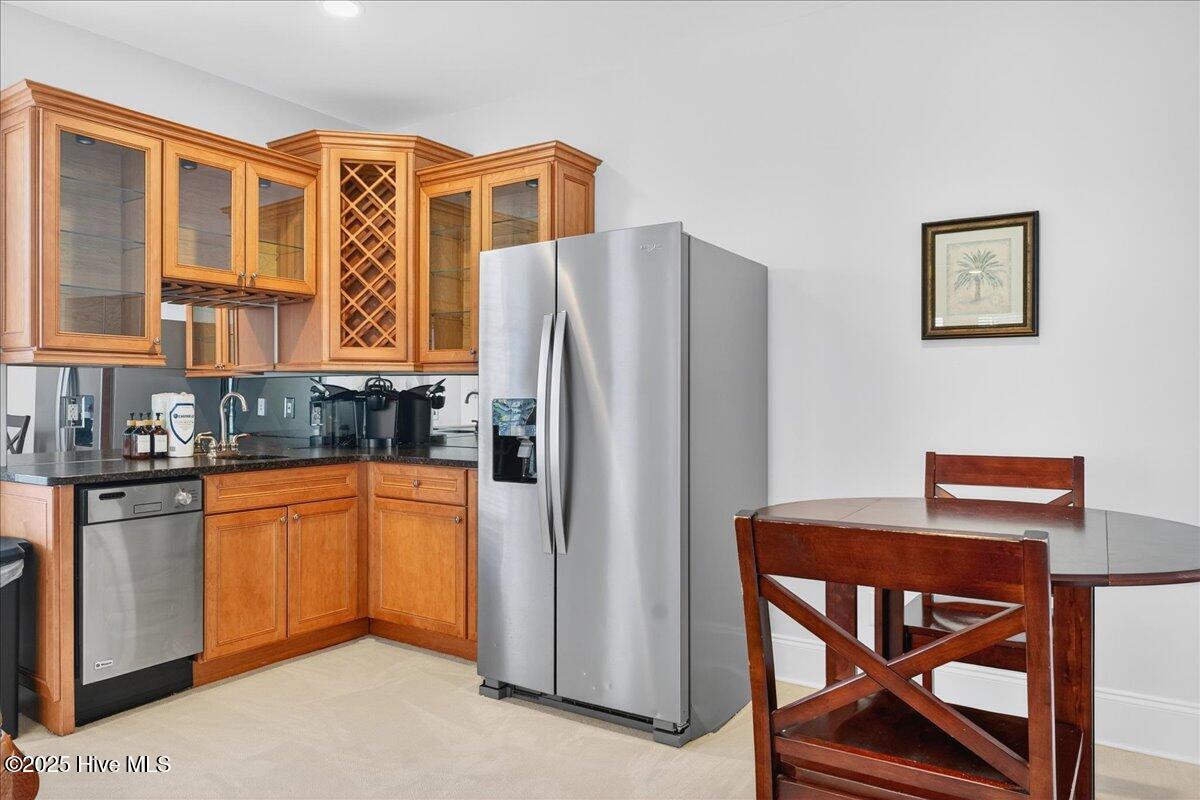 100540926 | Photo 30