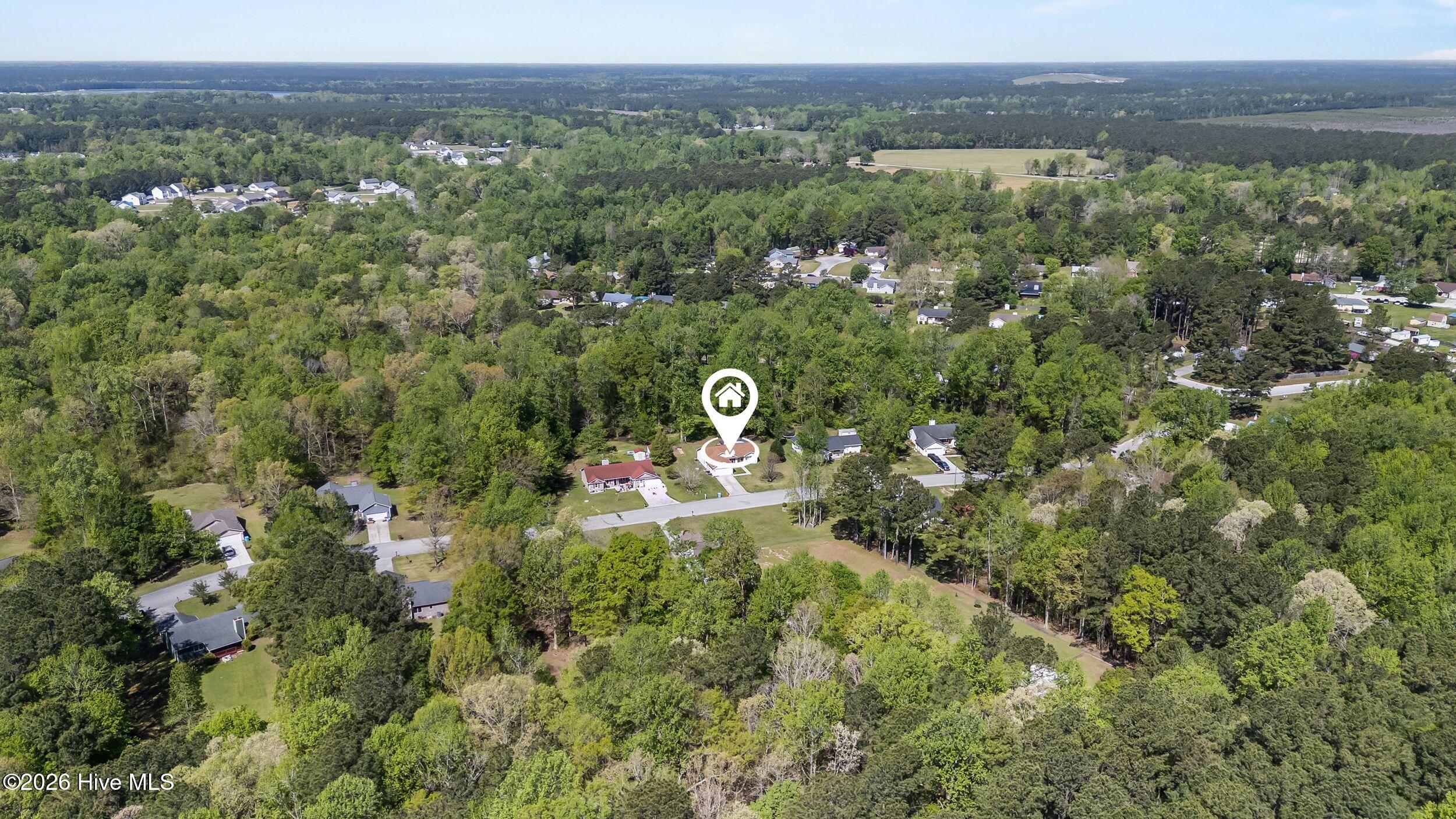 100566789 | Photo 46