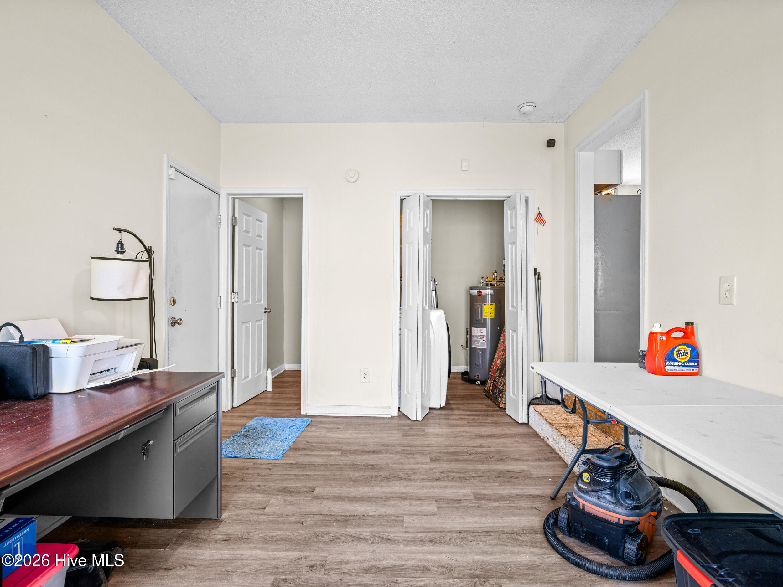 100563699 | Photo 21