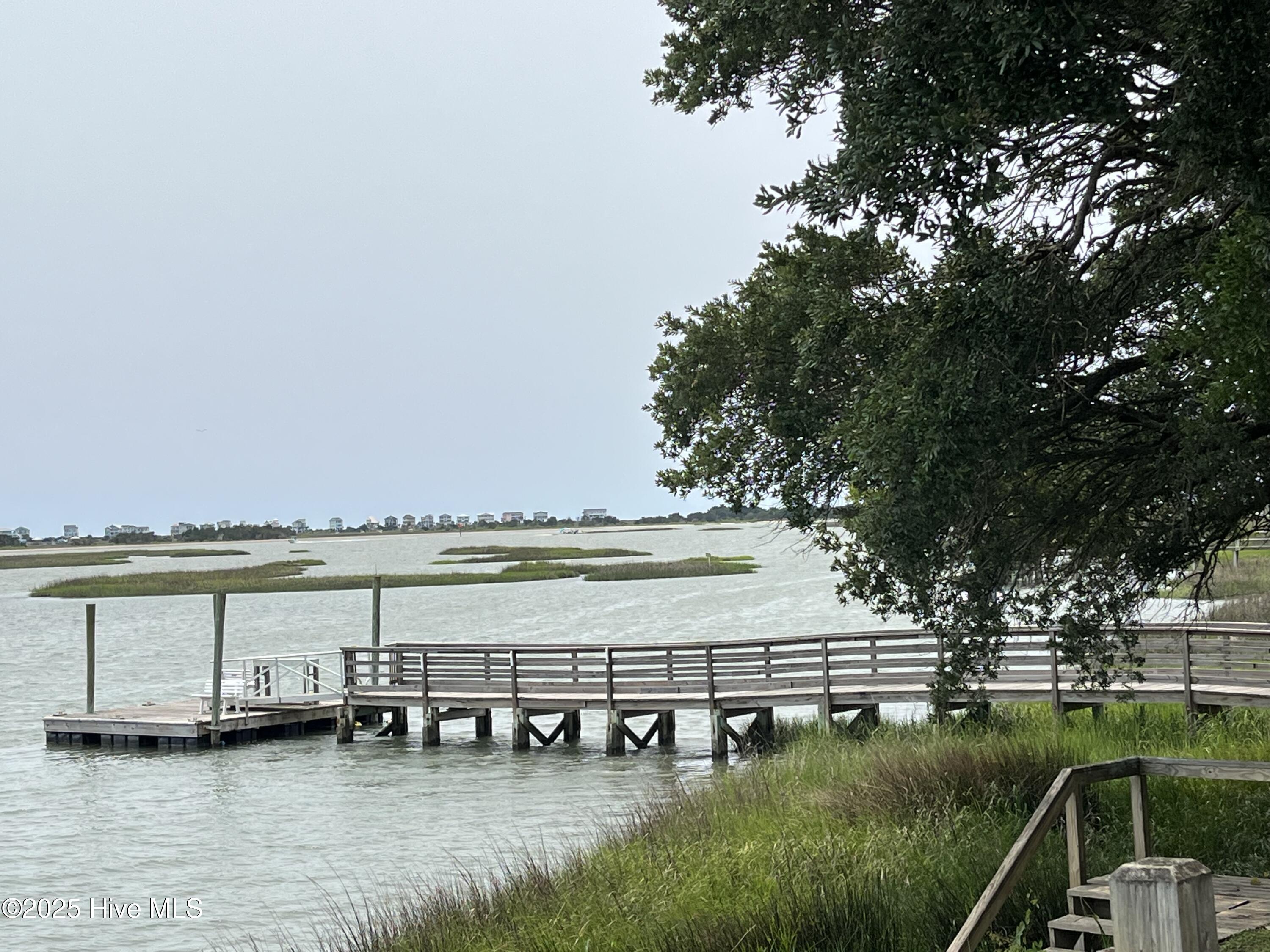 100533806 | Photo 32